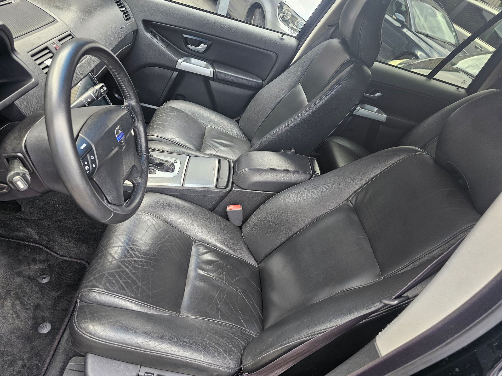 VOLVO XC90 T6 AWD Geartronic-image-6