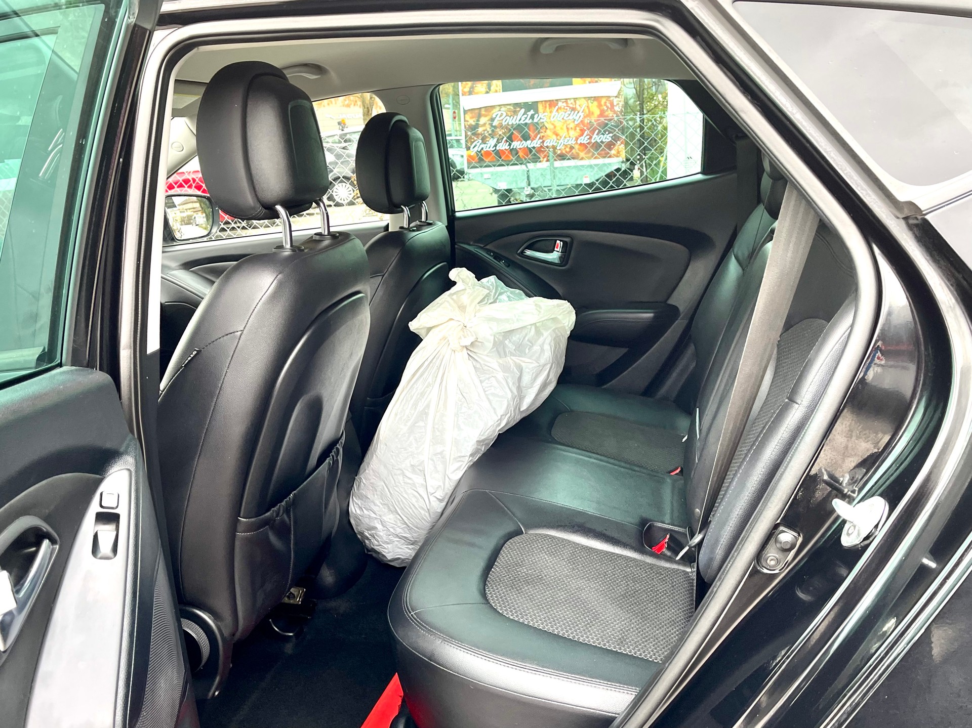 HYUNDAI iX 35 2.0 CRDi Style 4WD-image-6