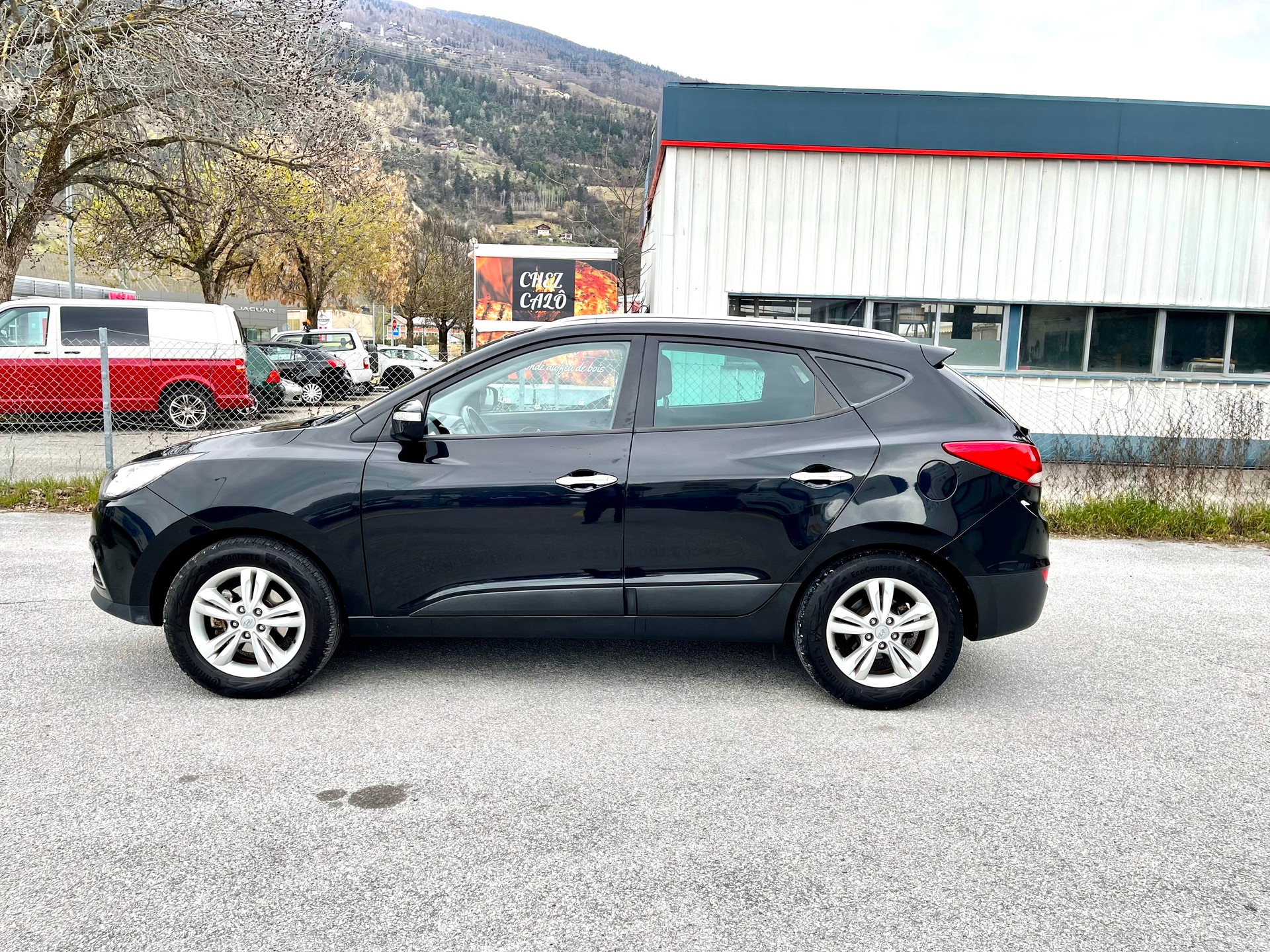 HYUNDAI iX 35 2.0 CRDi Style 4WD-image-24