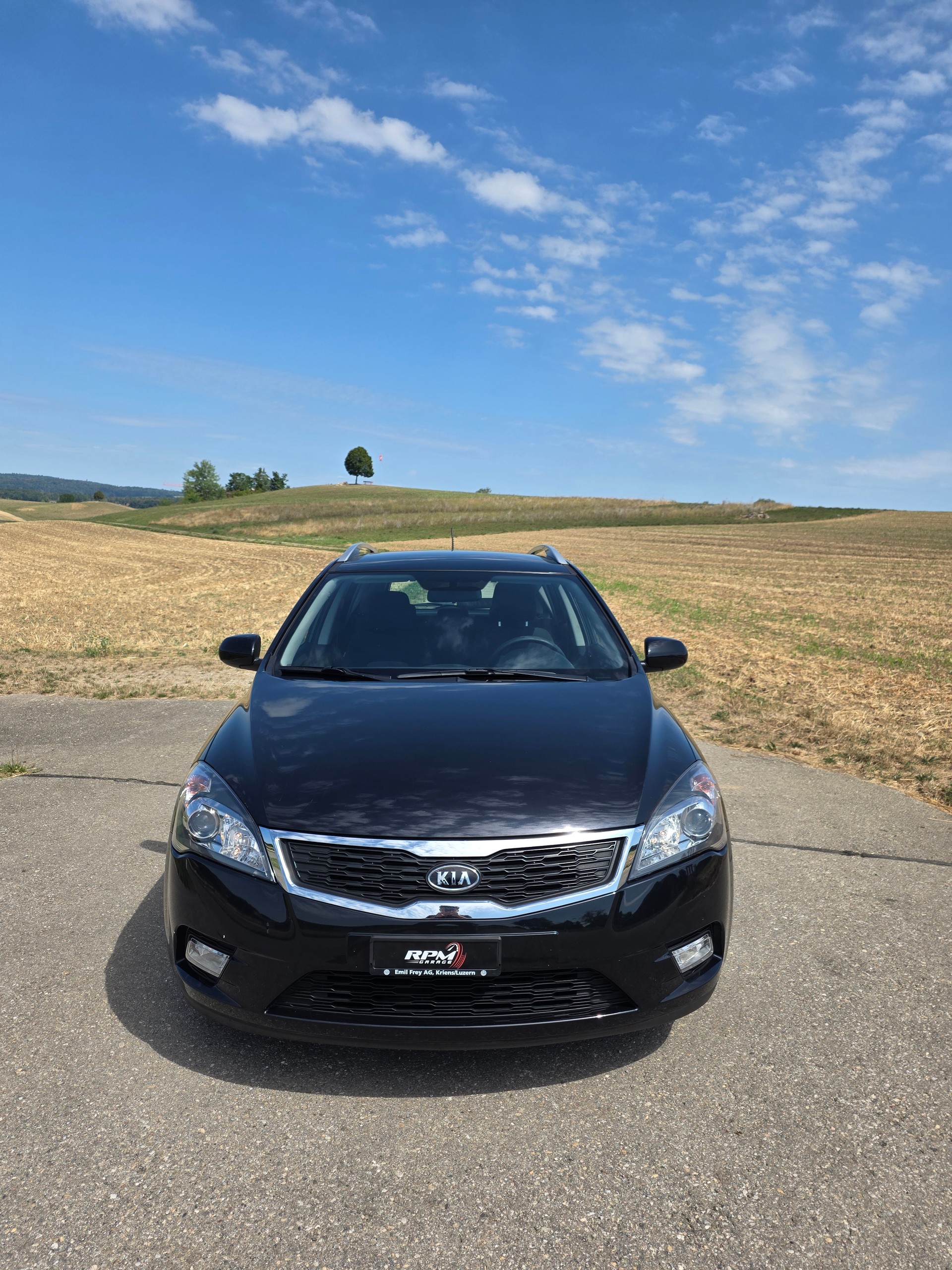 KIA Cee'd Sporty Wagon 1.4 16V Basic-image-0