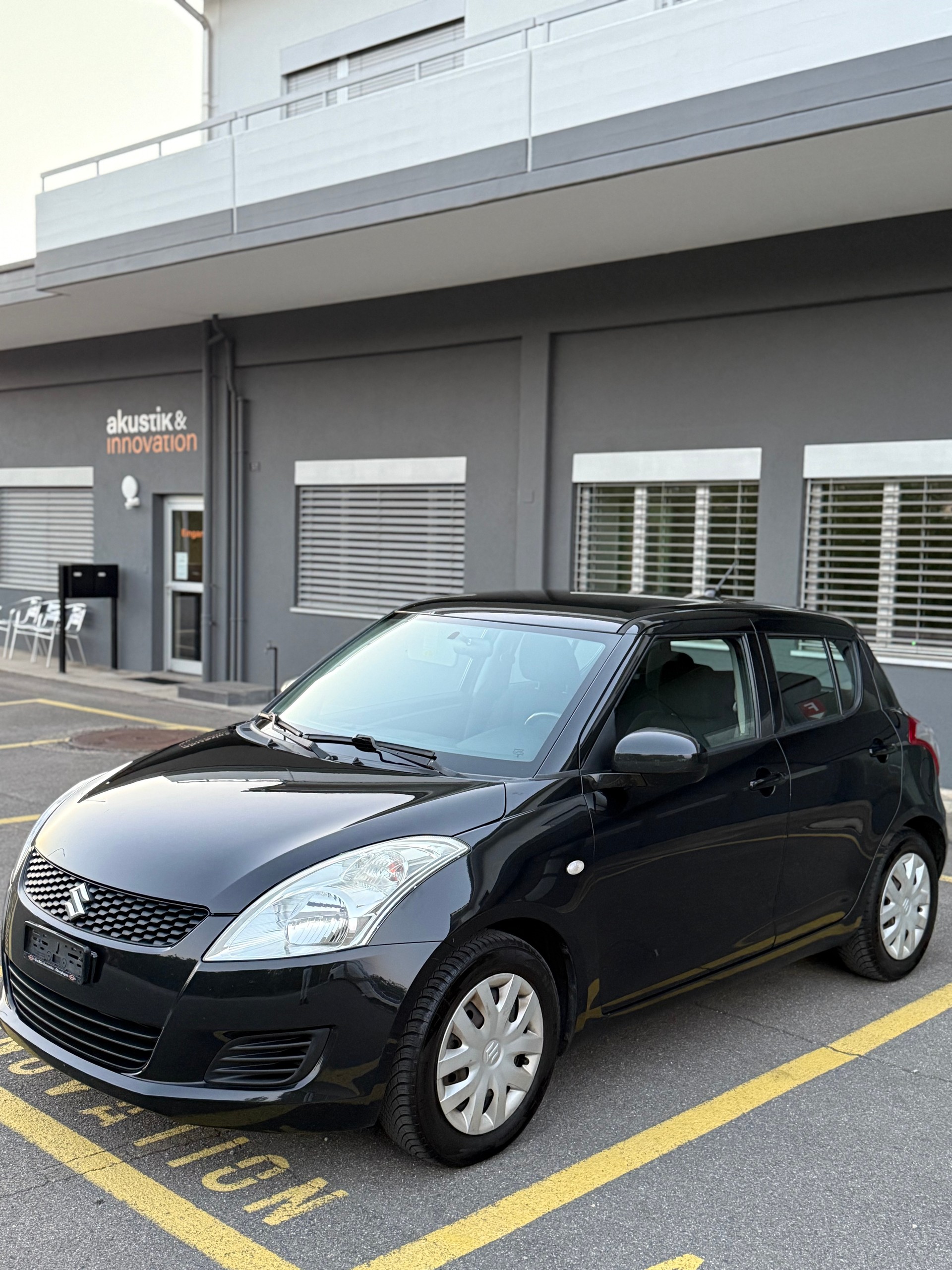 SUZUKI Swift 1.2i 16V GL-image-2