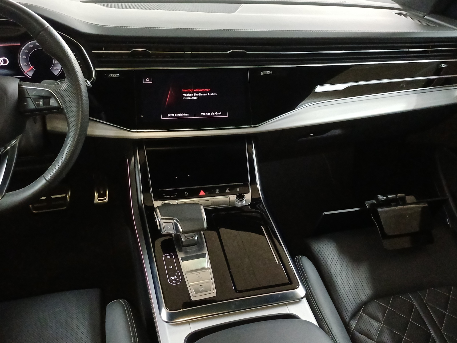 AUDI Q8 50 TDI quattro tiptronic-image-10