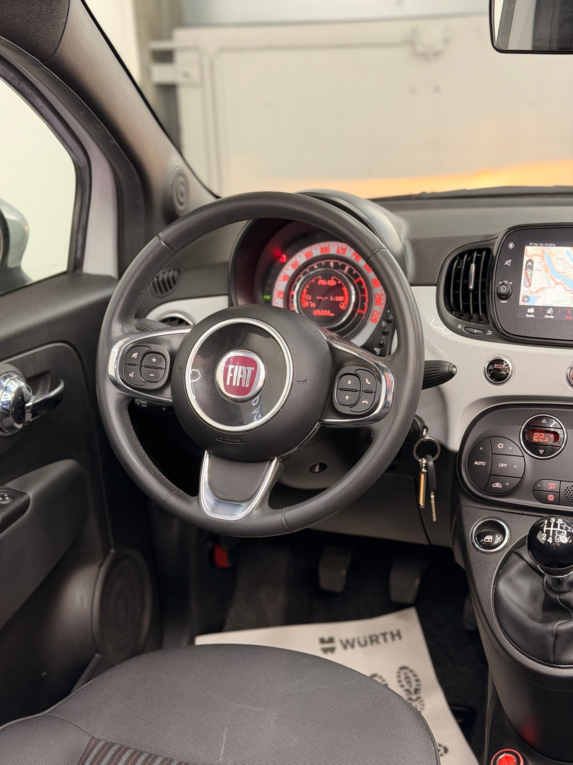 FIAT 500C 0.9 Twinair 120th Anniversary-image-9