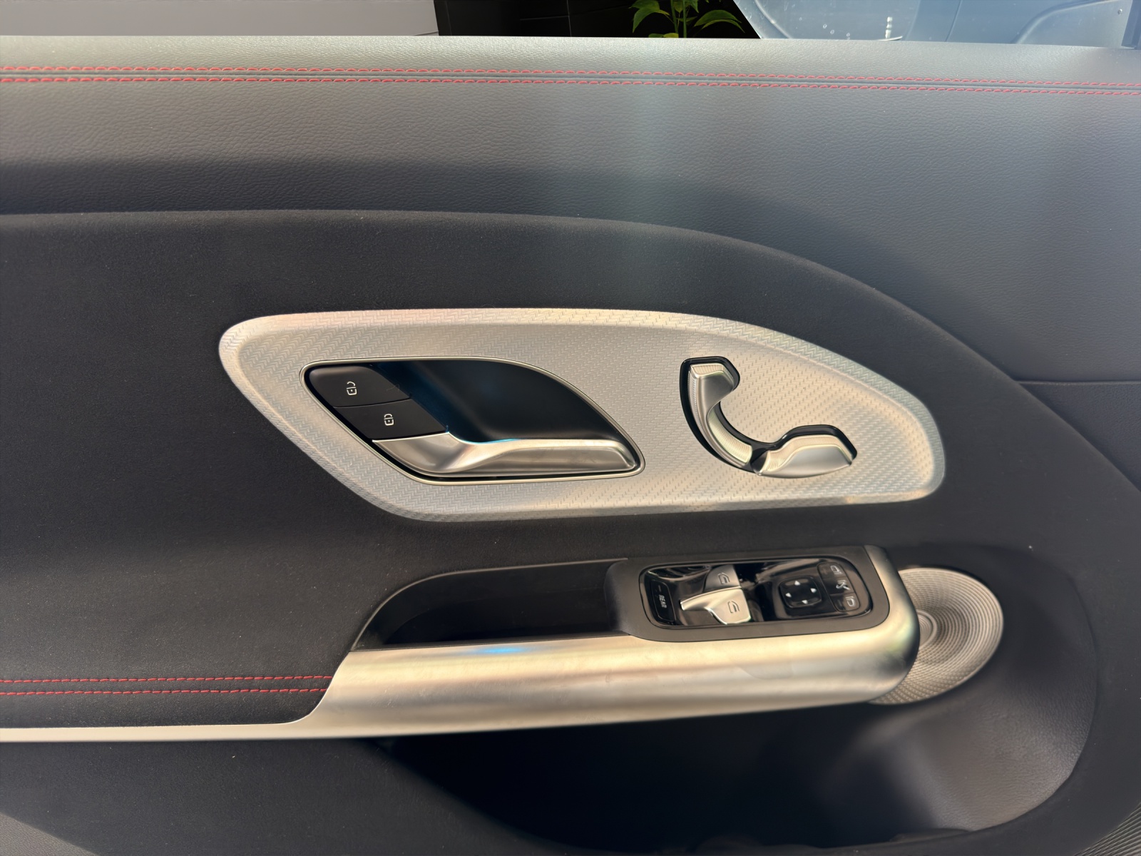 Image MERCEDES-BENZ GLB-350 GLB 350 4MATIC EQ