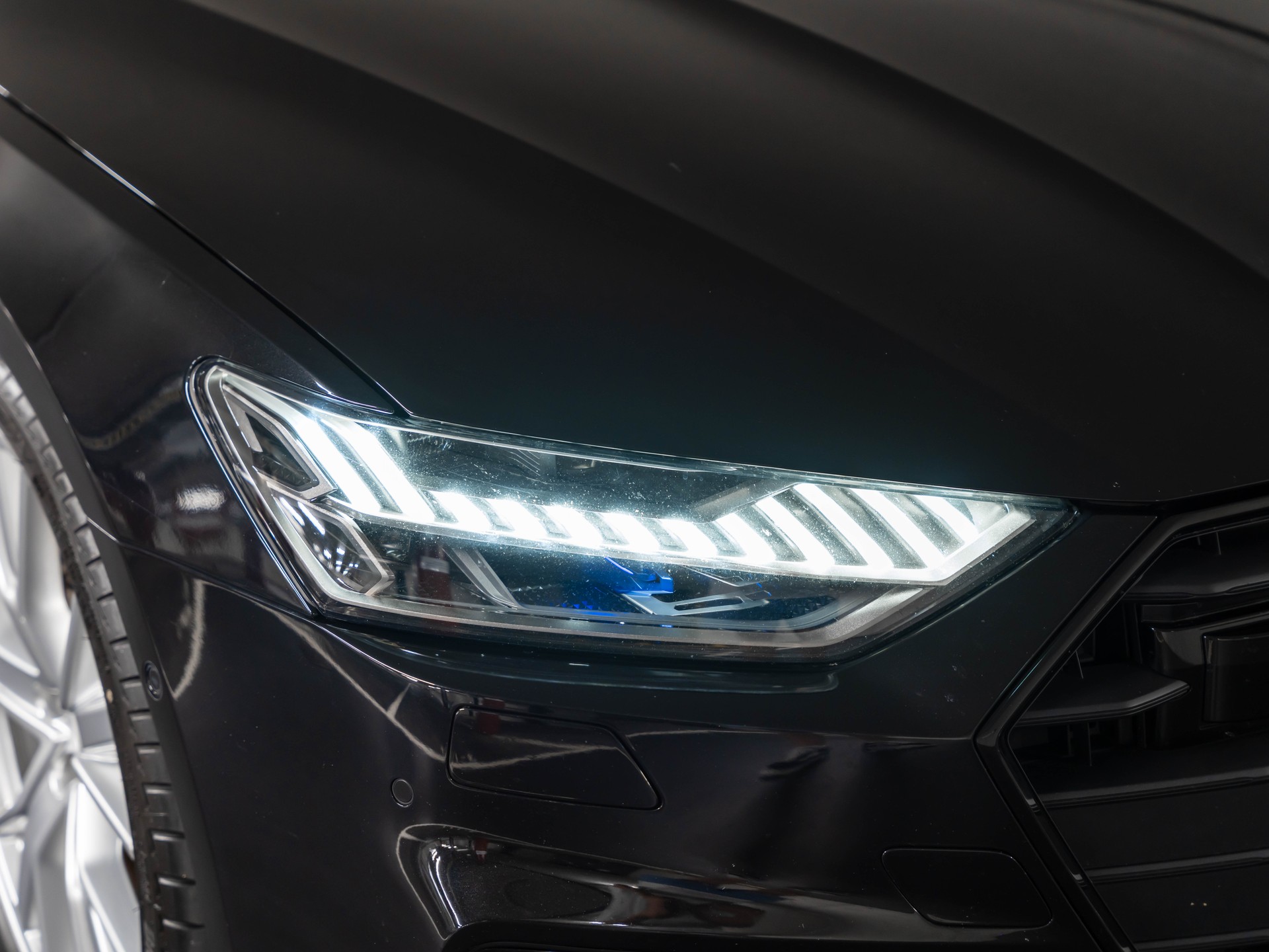 AUDI A7 Sportback 45 TDI quattro S-tronic-image-13
