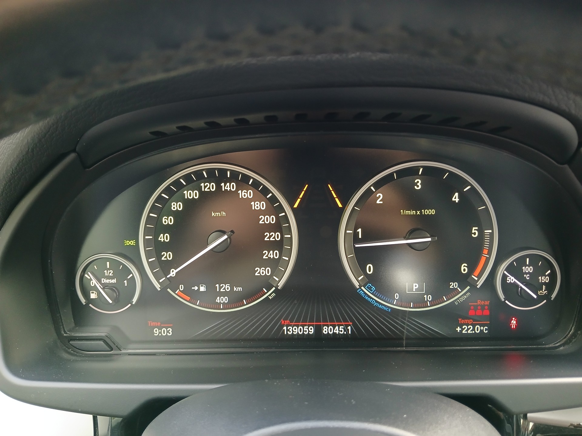 BMW 30d xDrive SAG-image-9