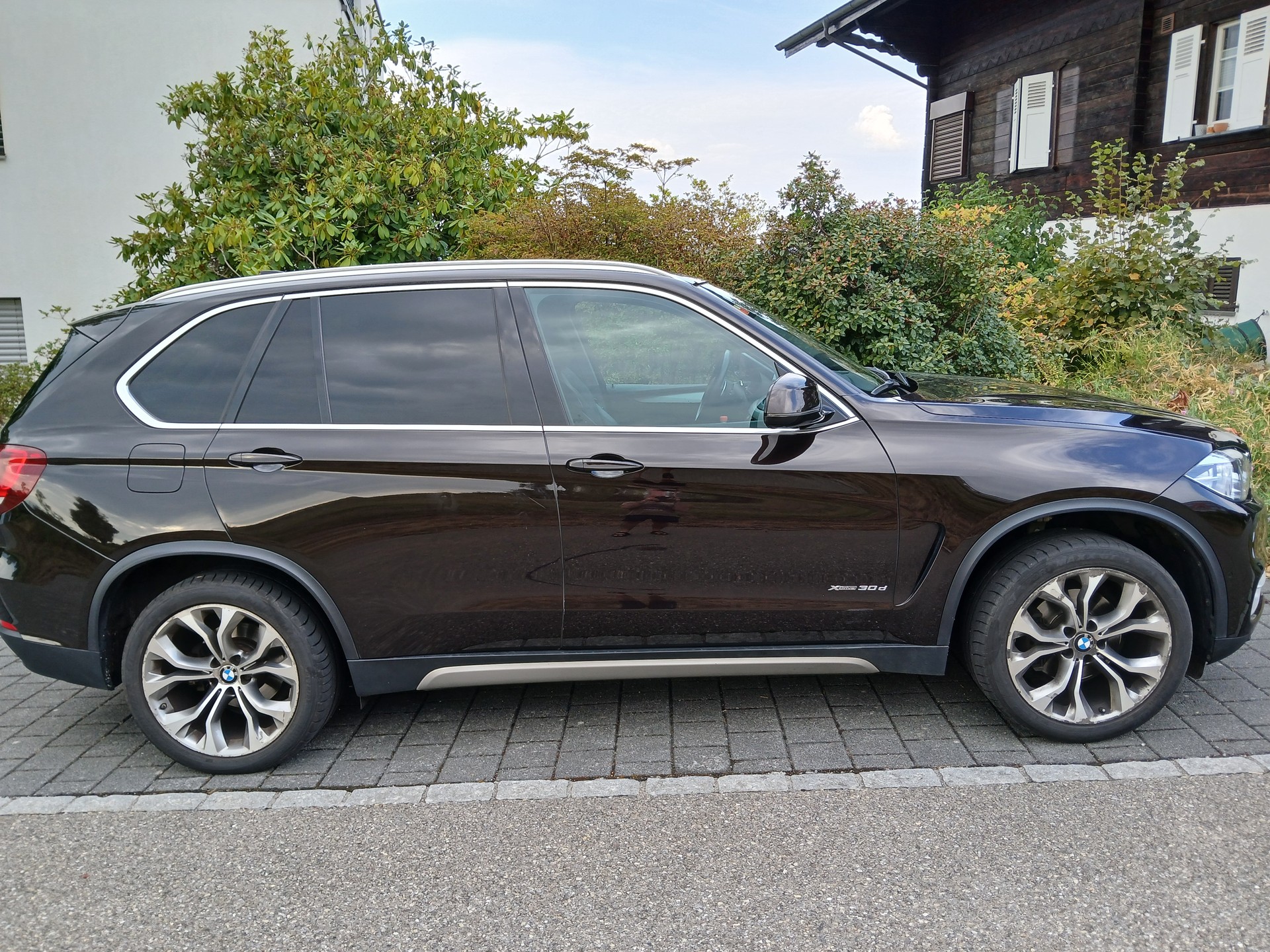 BMW 30d xDrive SAG-image-2