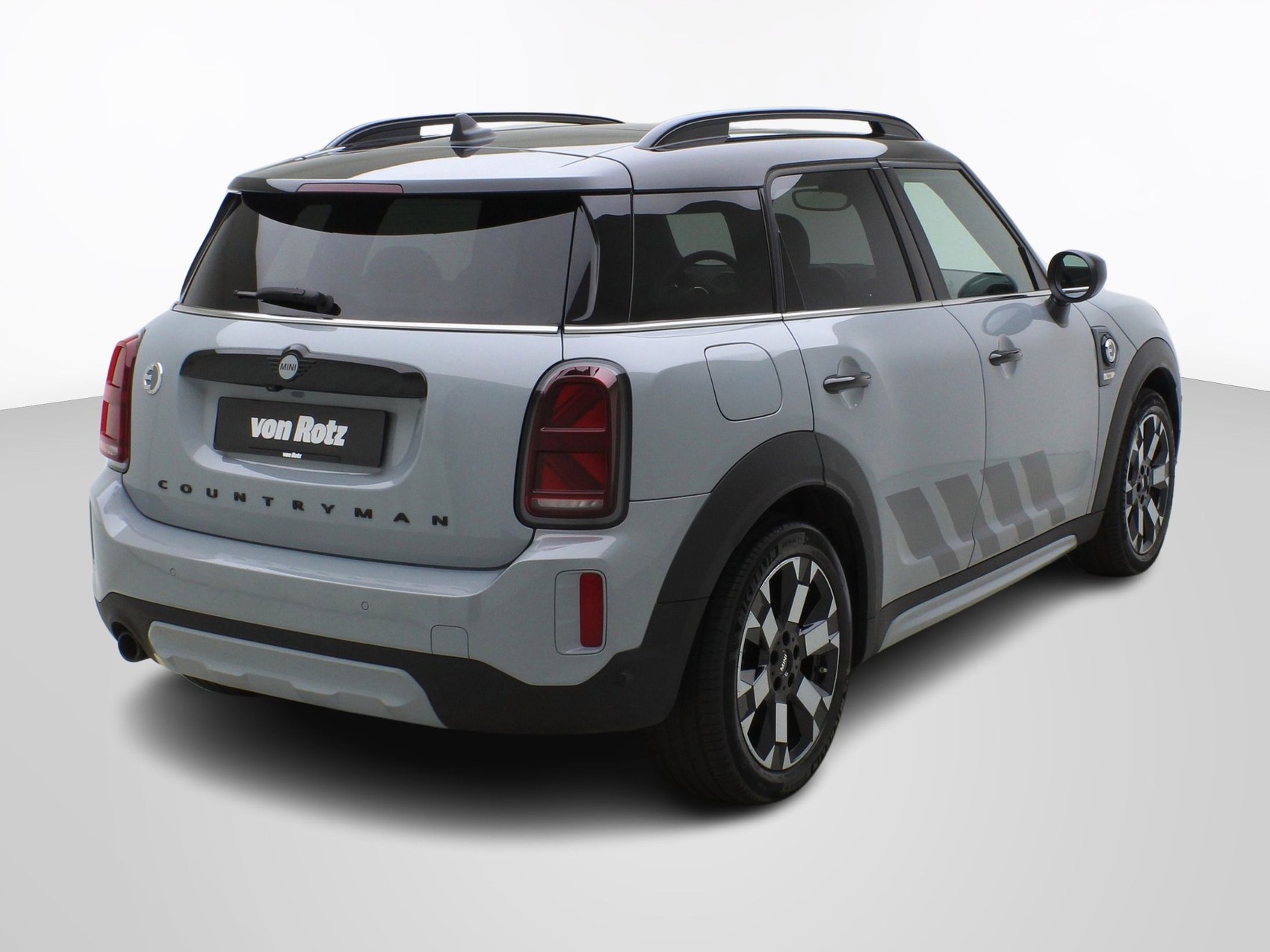 MINI Mini Countryman F60 1.5i Cooper S E ALL4-image-4