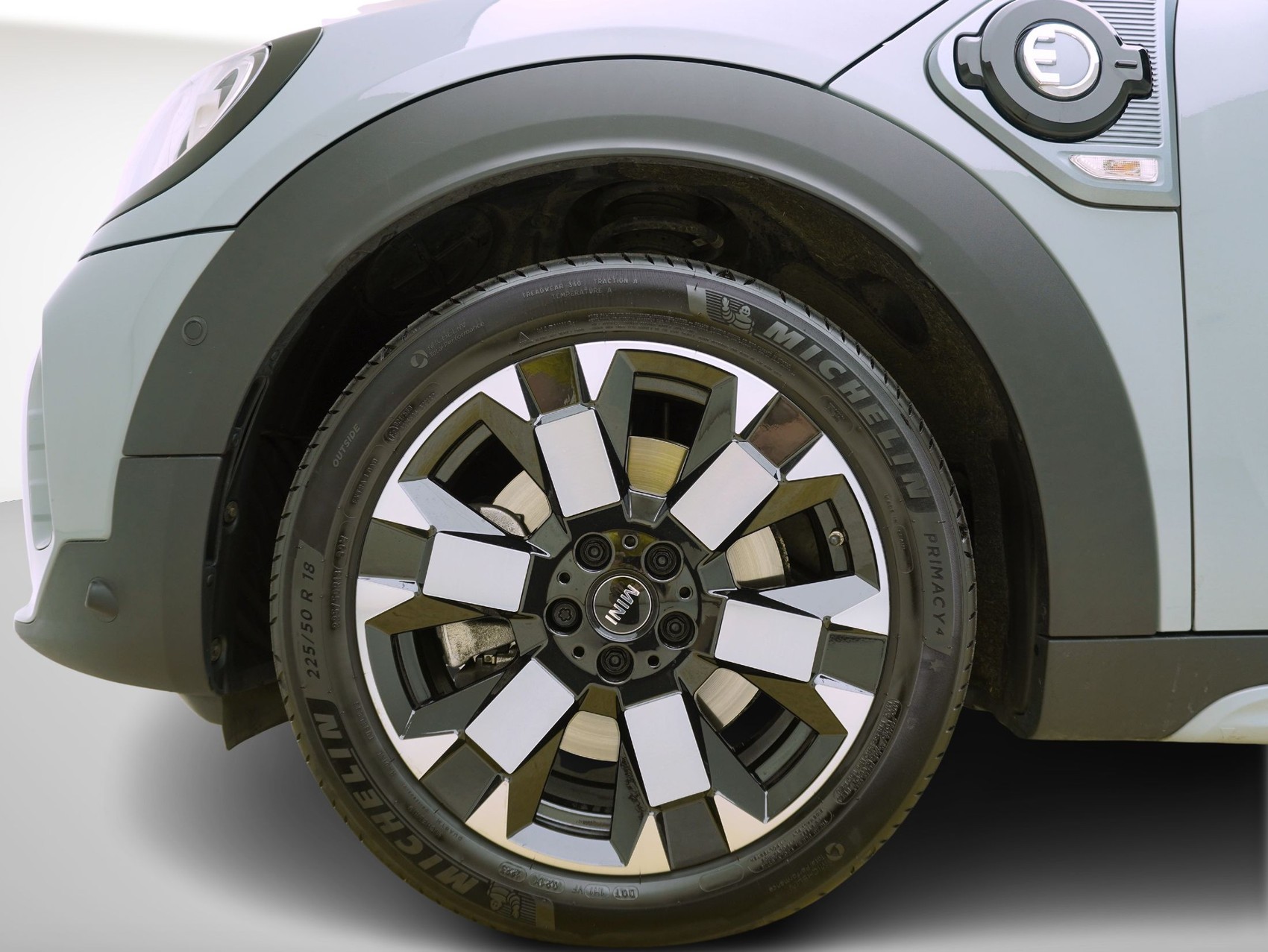 MINI Mini Countryman F60 1.5i Cooper S E ALL4-image-6