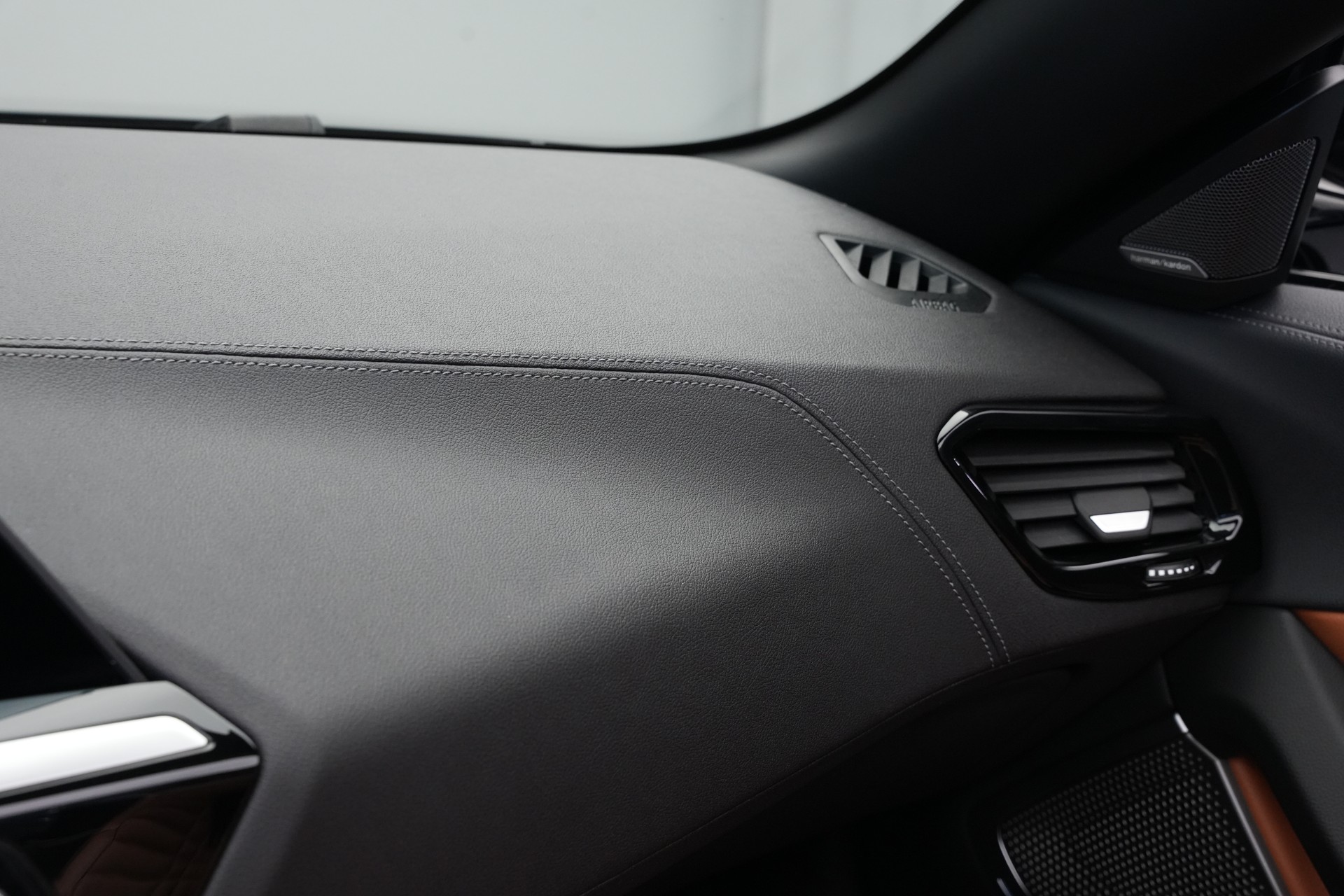BMW Z4 M40i Steptronic *CH-Fahrzeug* *HuD*-image-35