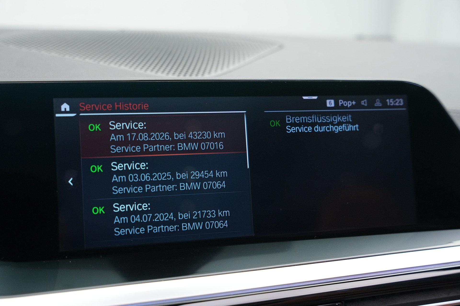 BMW Z4 M40i Steptronic *CH-Fahrzeug* *HuD*-image-45
