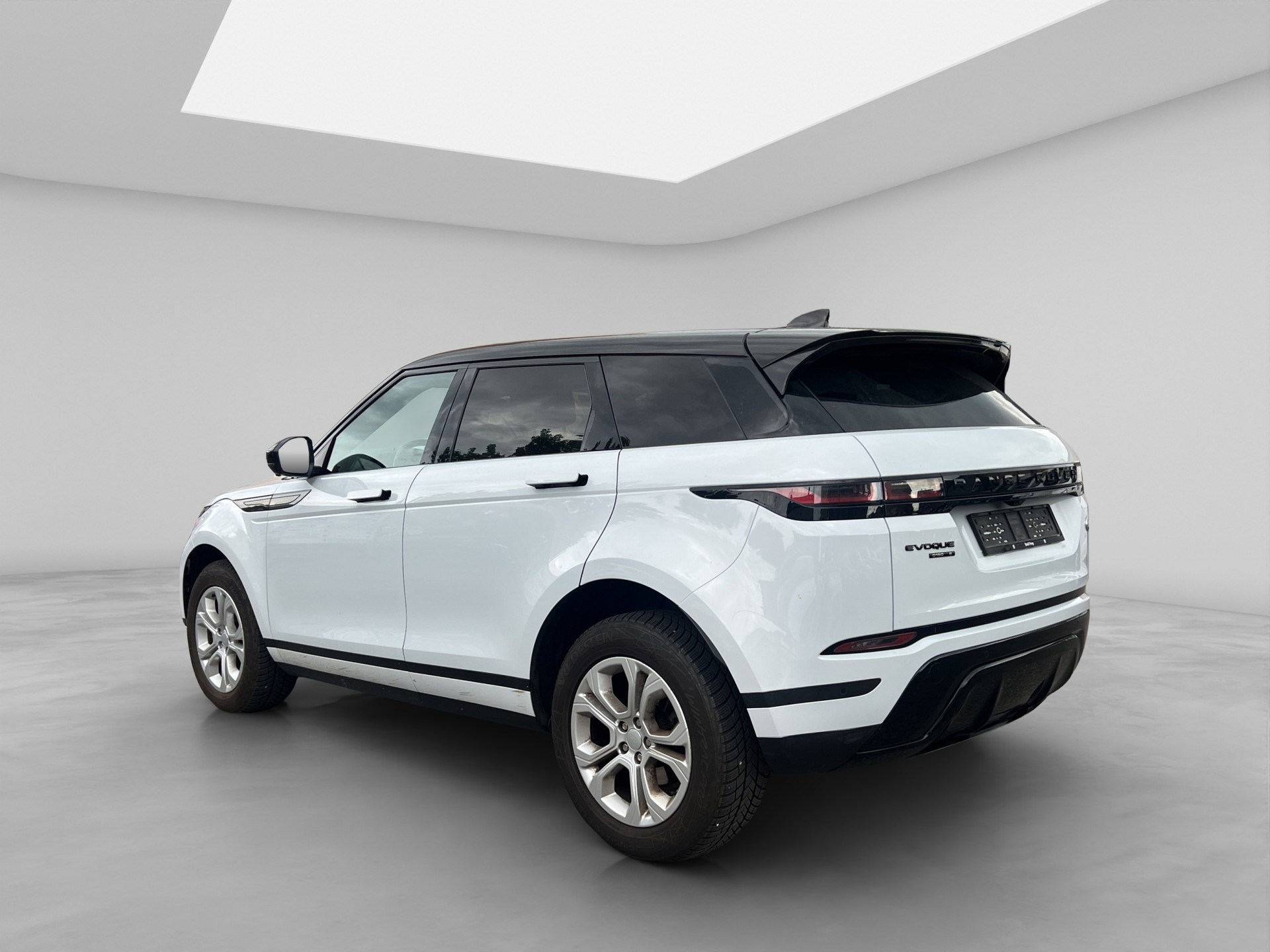 LAND ROVER Range Rover Evoque D 150 S AT9-image-3