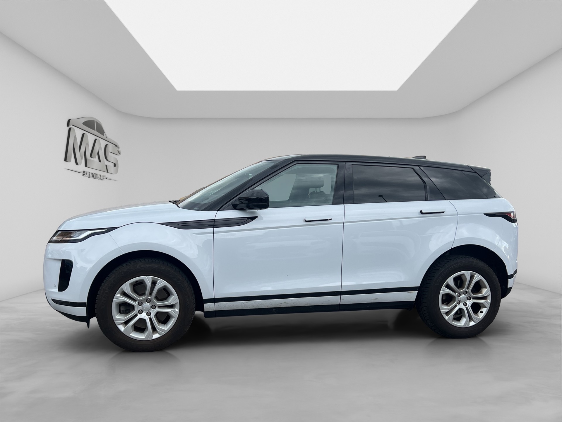 LAND ROVER Range Rover Evoque D 150 S AT9-image-2