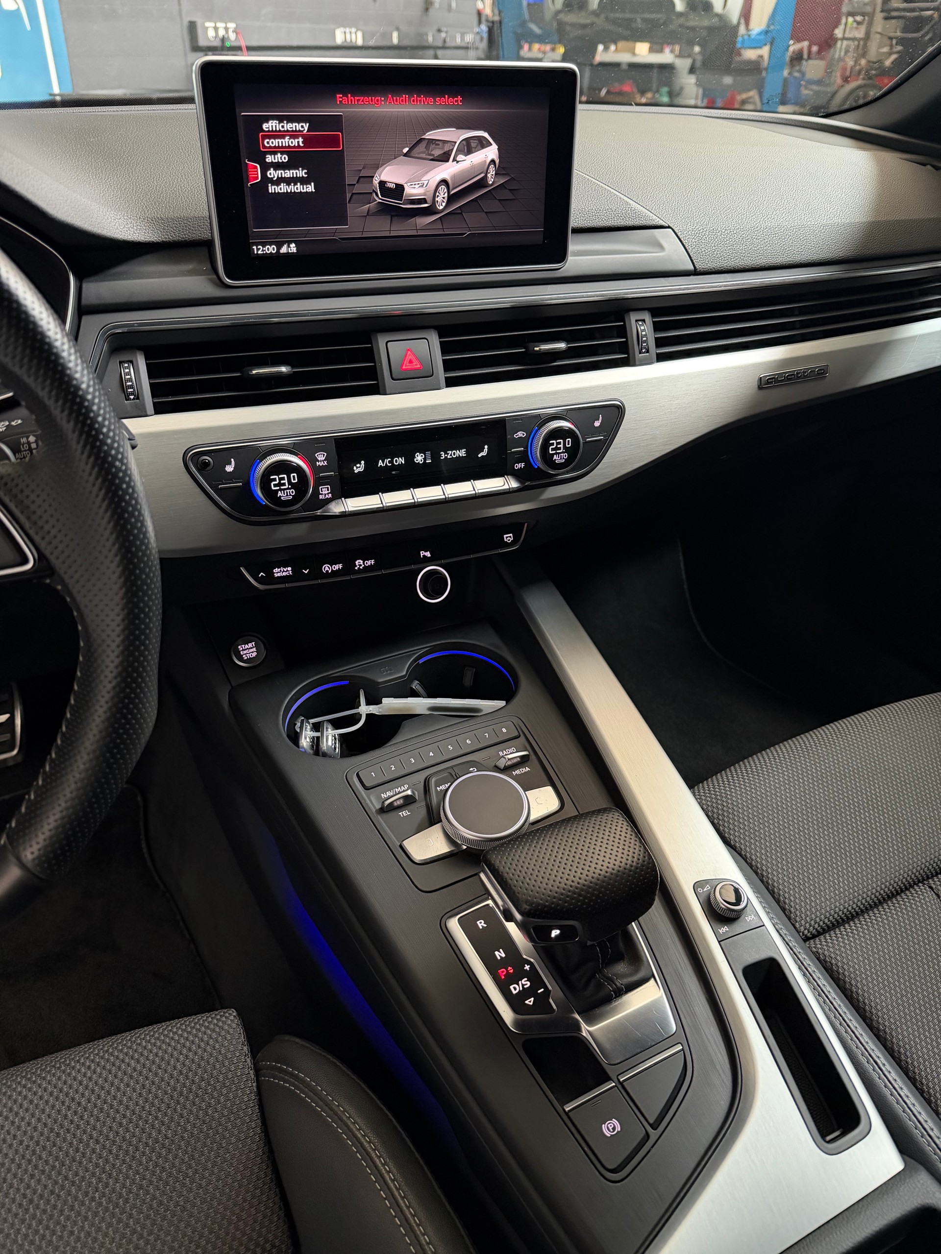 AUDI A4 Avant 2.0 TDI Sport quattro S-tronic-image-5