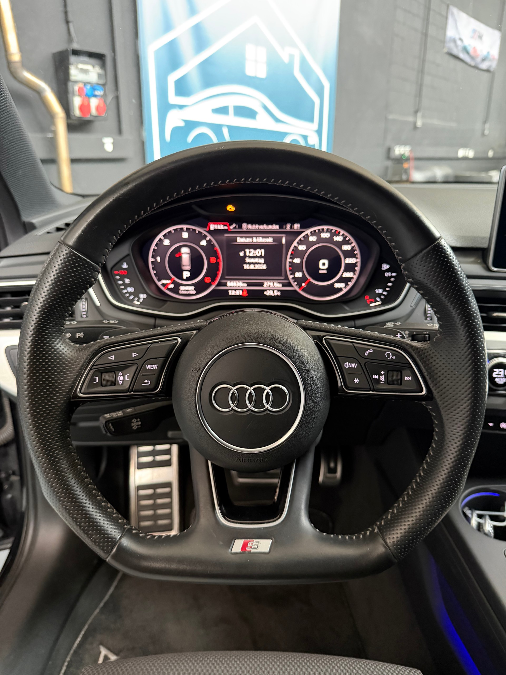 AUDI A4 Avant 2.0 TDI Sport quattro S-tronic-image-6