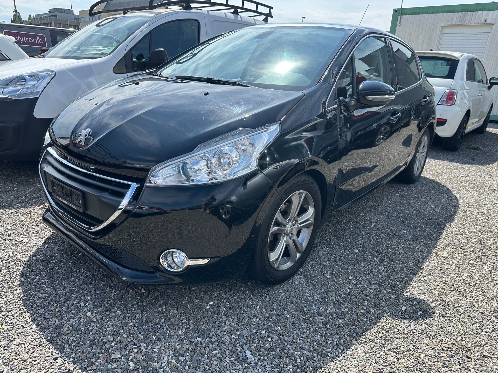 PEUGEOT 208 1.6 VTI Allure Automatik-image-2
