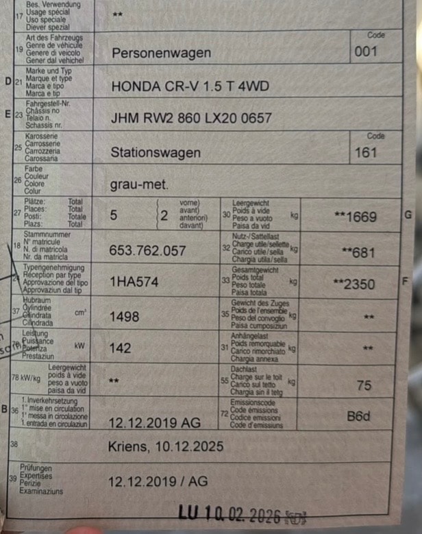 HONDA CR-V 1.5 i-VTEC Executive 4WD Automatic-image-13