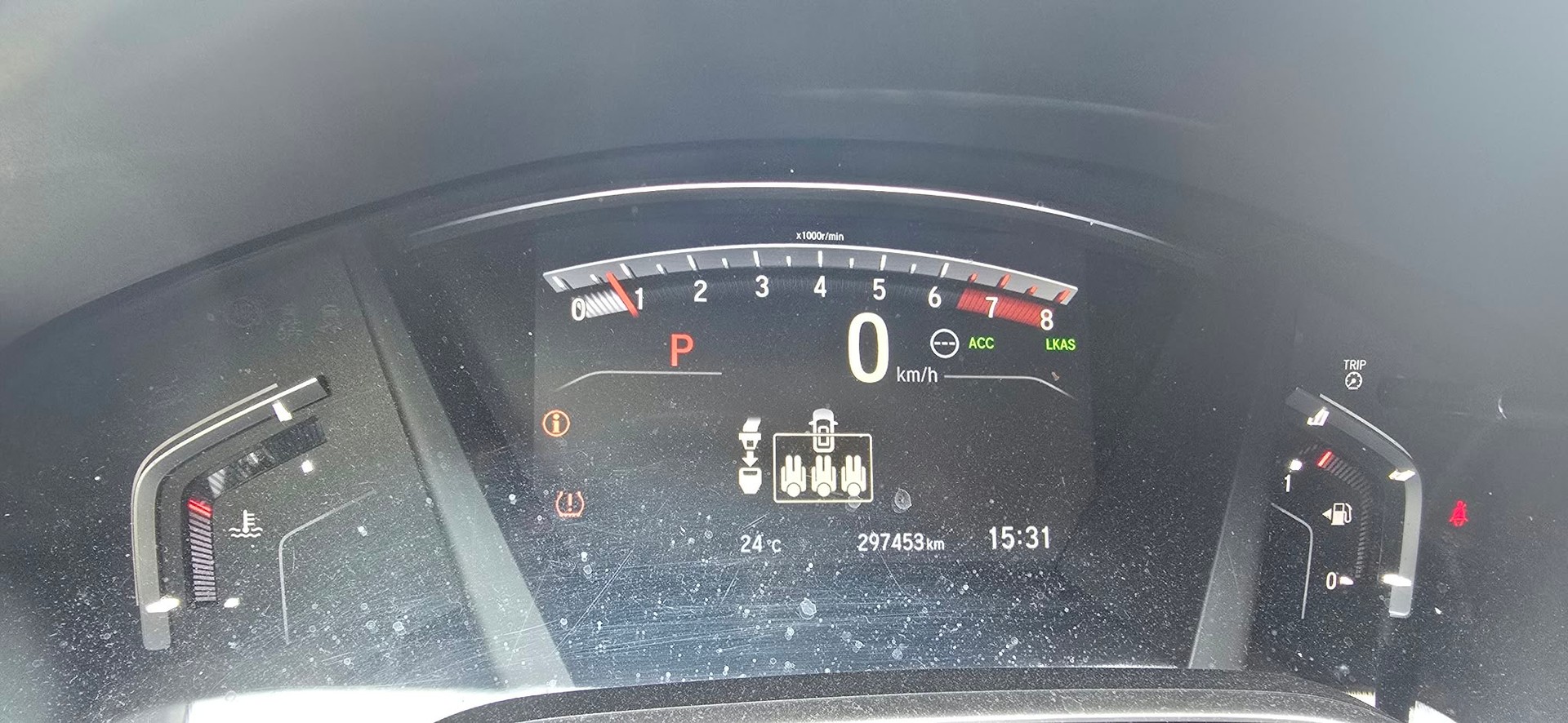 HONDA CR-V 1.5 i-VTEC Executive 4WD Automatic-image-14