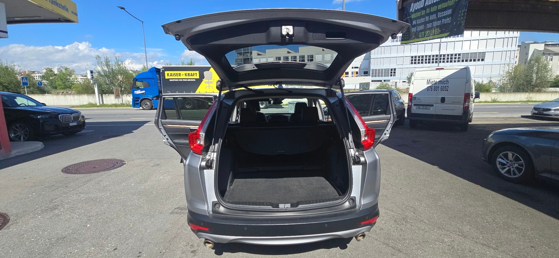 HONDA CR-V 1.5 i-VTEC Executive 4WD Automatic-image-11