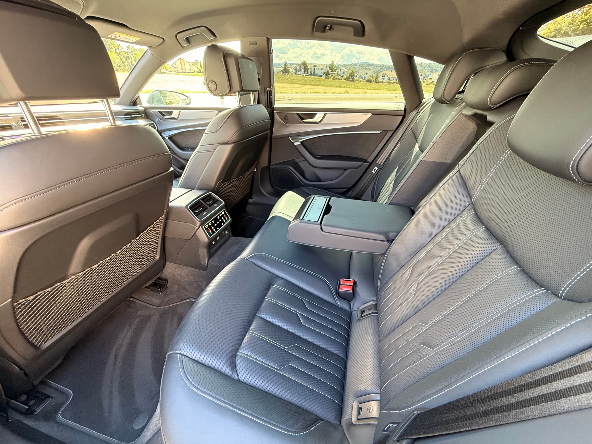 AUDI A7 Sportback 50 TDI quattro S-tronic-image-5