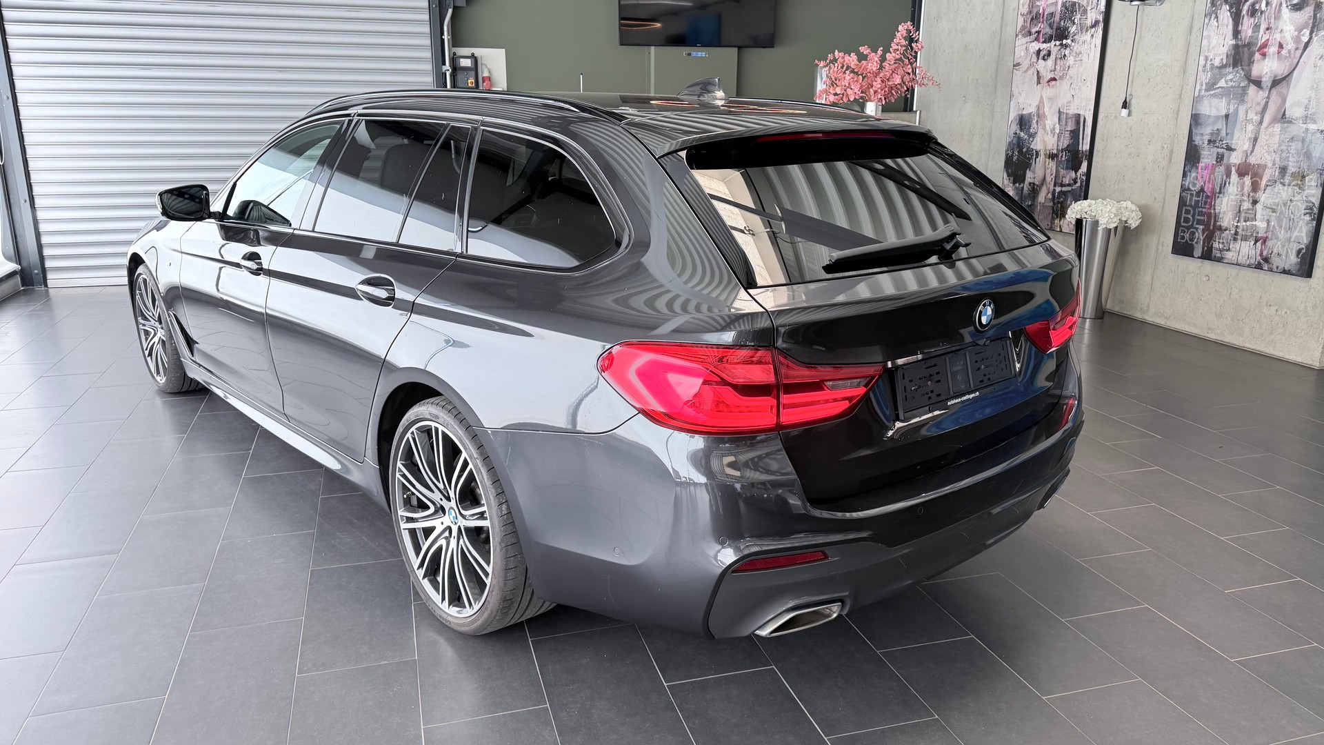 BMW 540d xDrive SAG Touring-image-15
