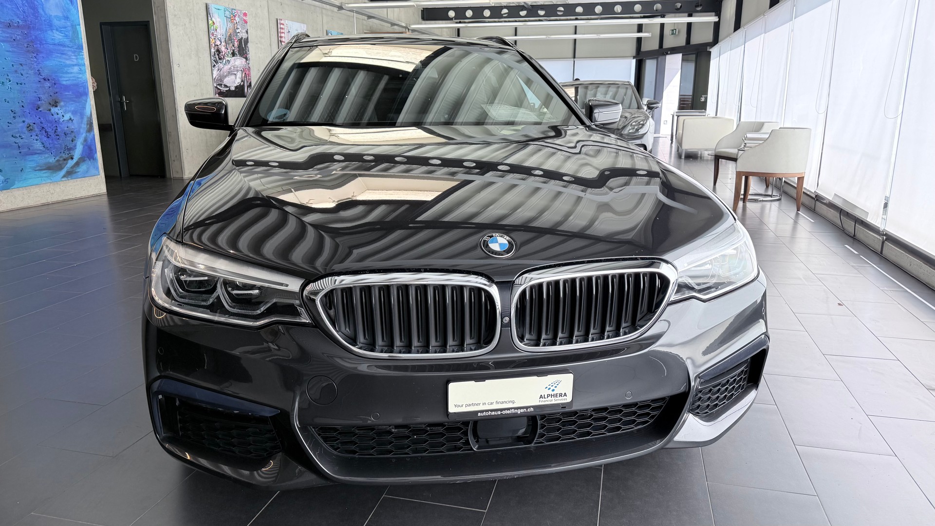 BMW 540d xDrive SAG Touring-image-4