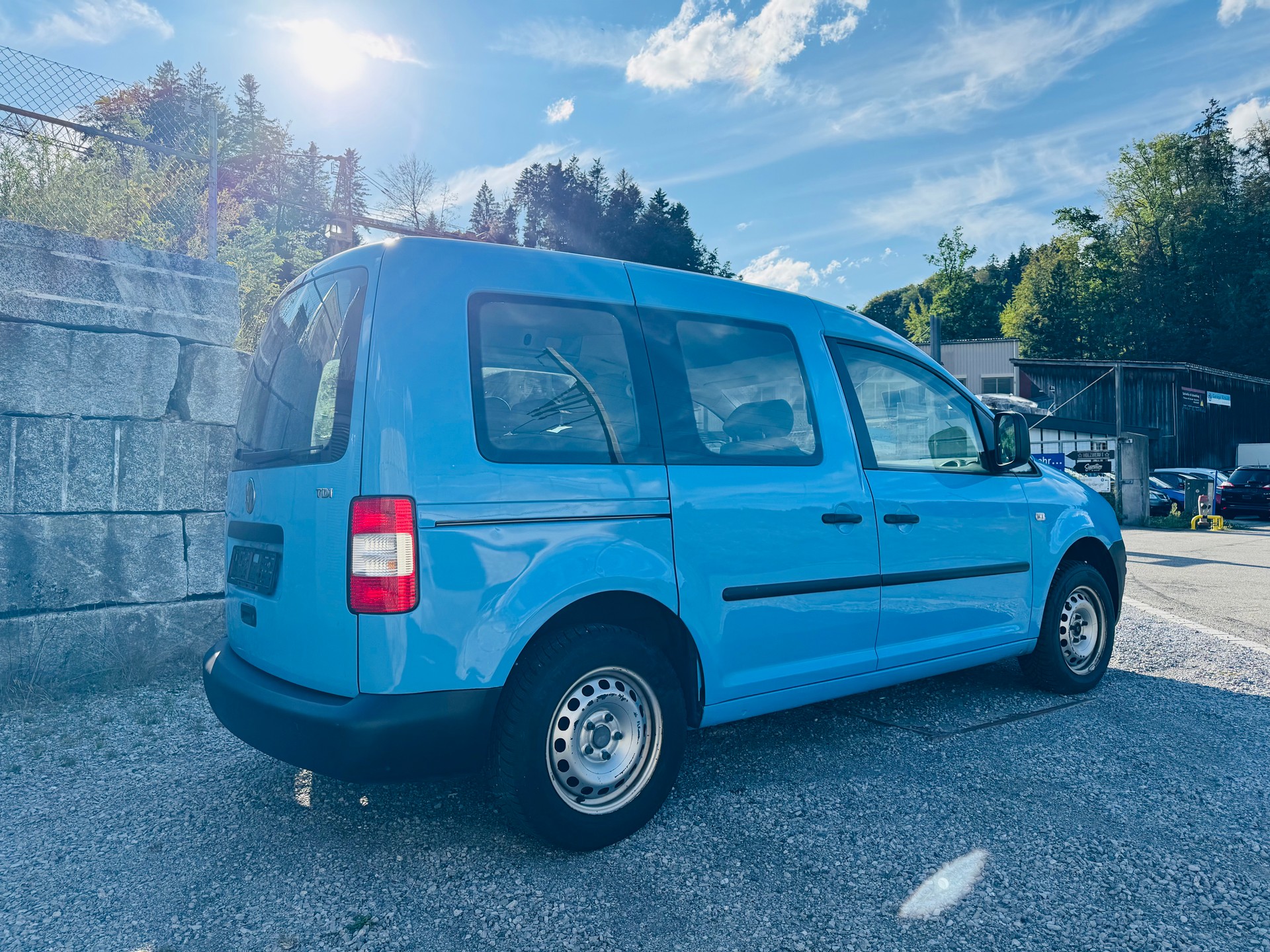 VW Caddy 1.9TDI PD-image-2