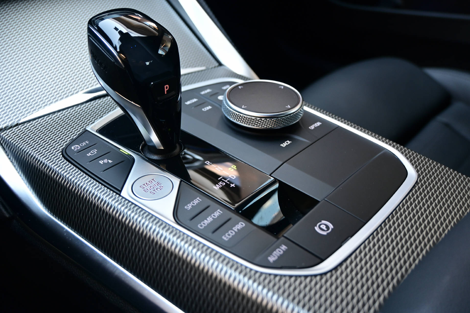 BMW M440i xDrive Coupé *gratis Service bis 100.000km*Head up Display*Harman Kardon*-image-17