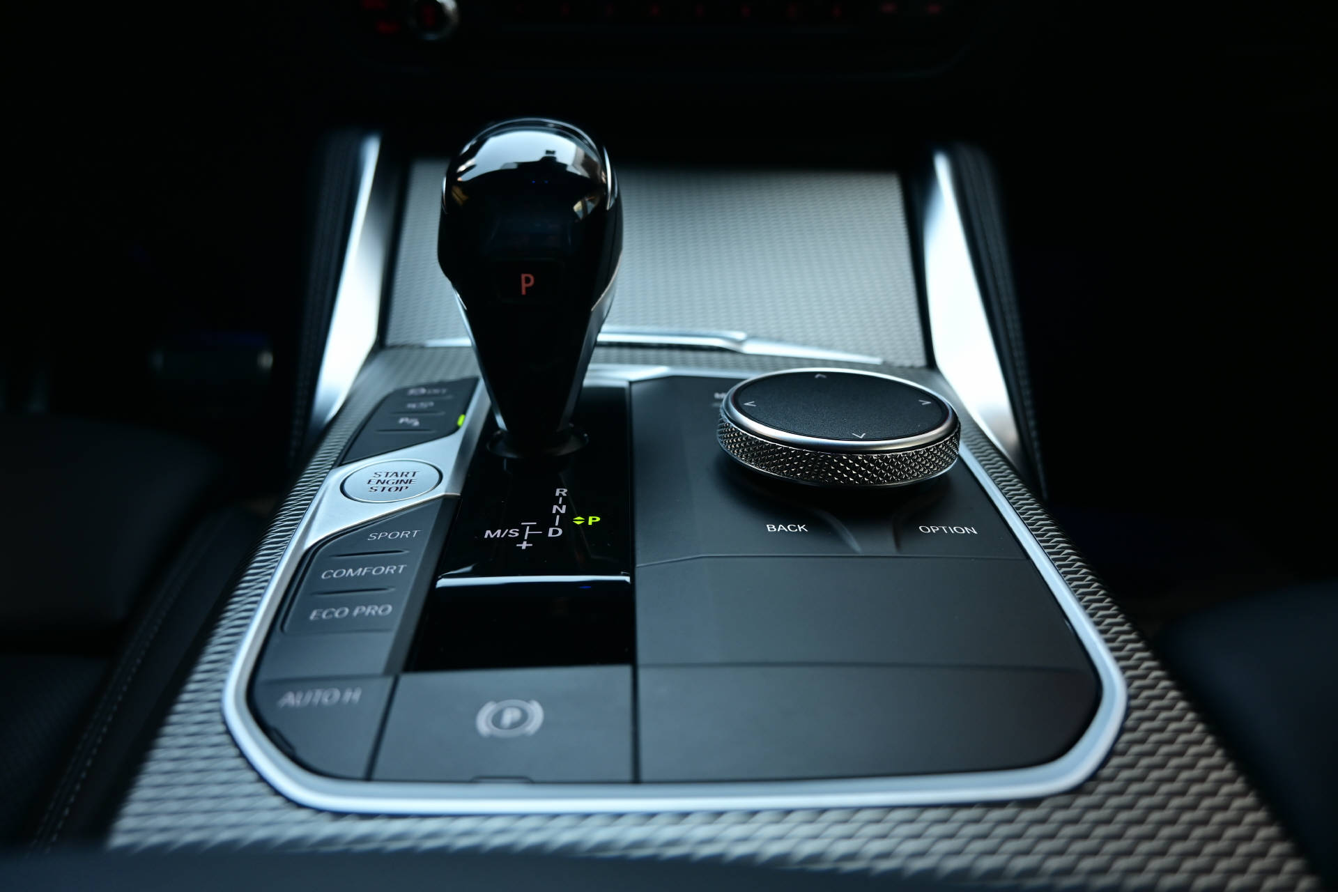 BMW M440i xDrive Coupé *gratis Service bis 100.000km*Head up Display*Harman Kardon*-image-24