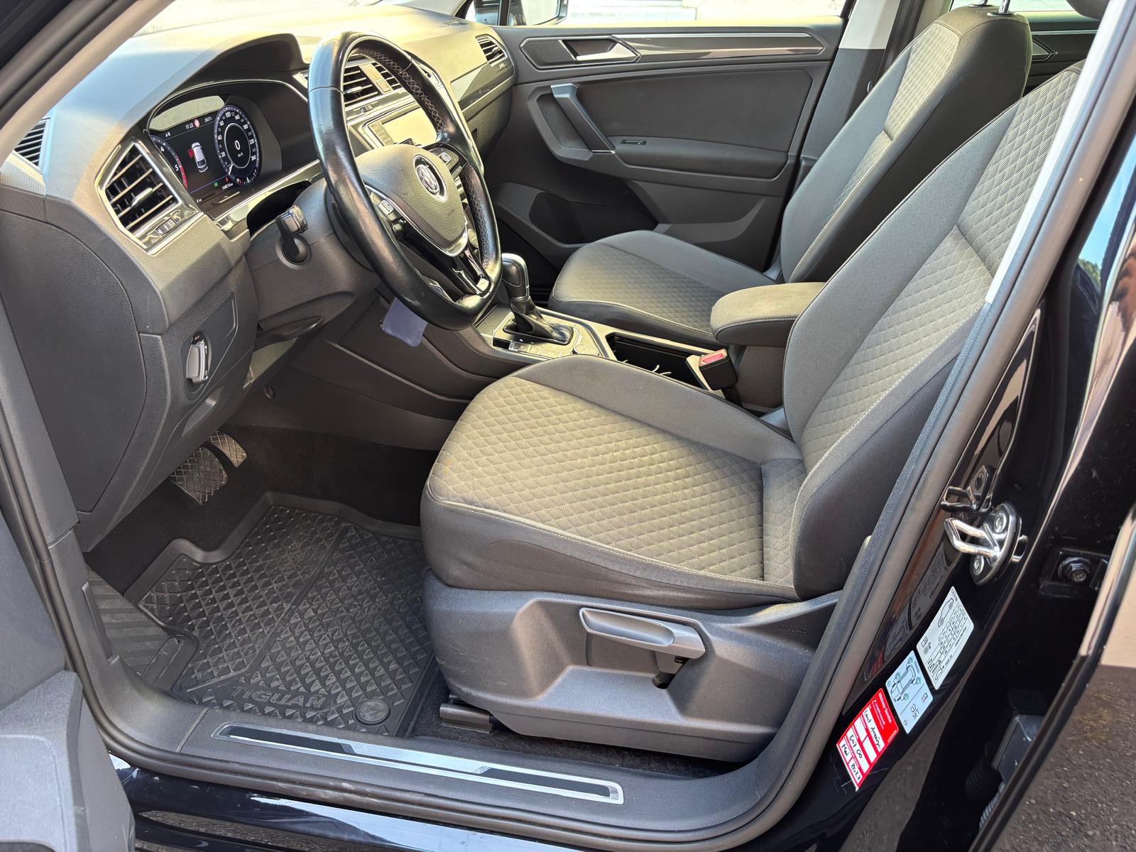VW Tiguan 2.0 TDI SCR Comfortline 4Motion DSG-image-9