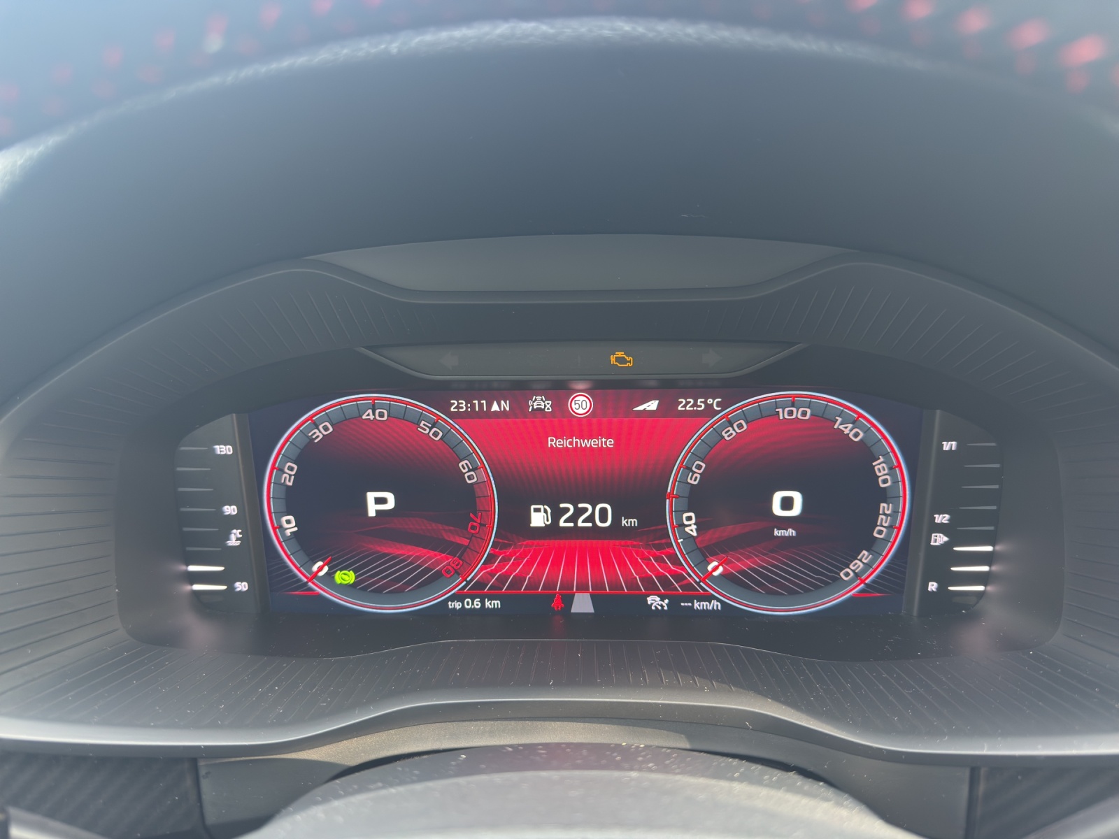 SKODA I AHK I 360 Kamera I Pano I Head-Up- Display I Standheizung I-image-8