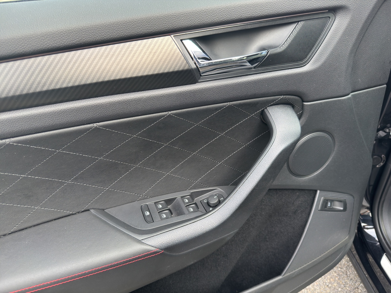 SKODA I AHK I 360 Kamera I Pano I Head-Up- Display I Standheizung I-image-15