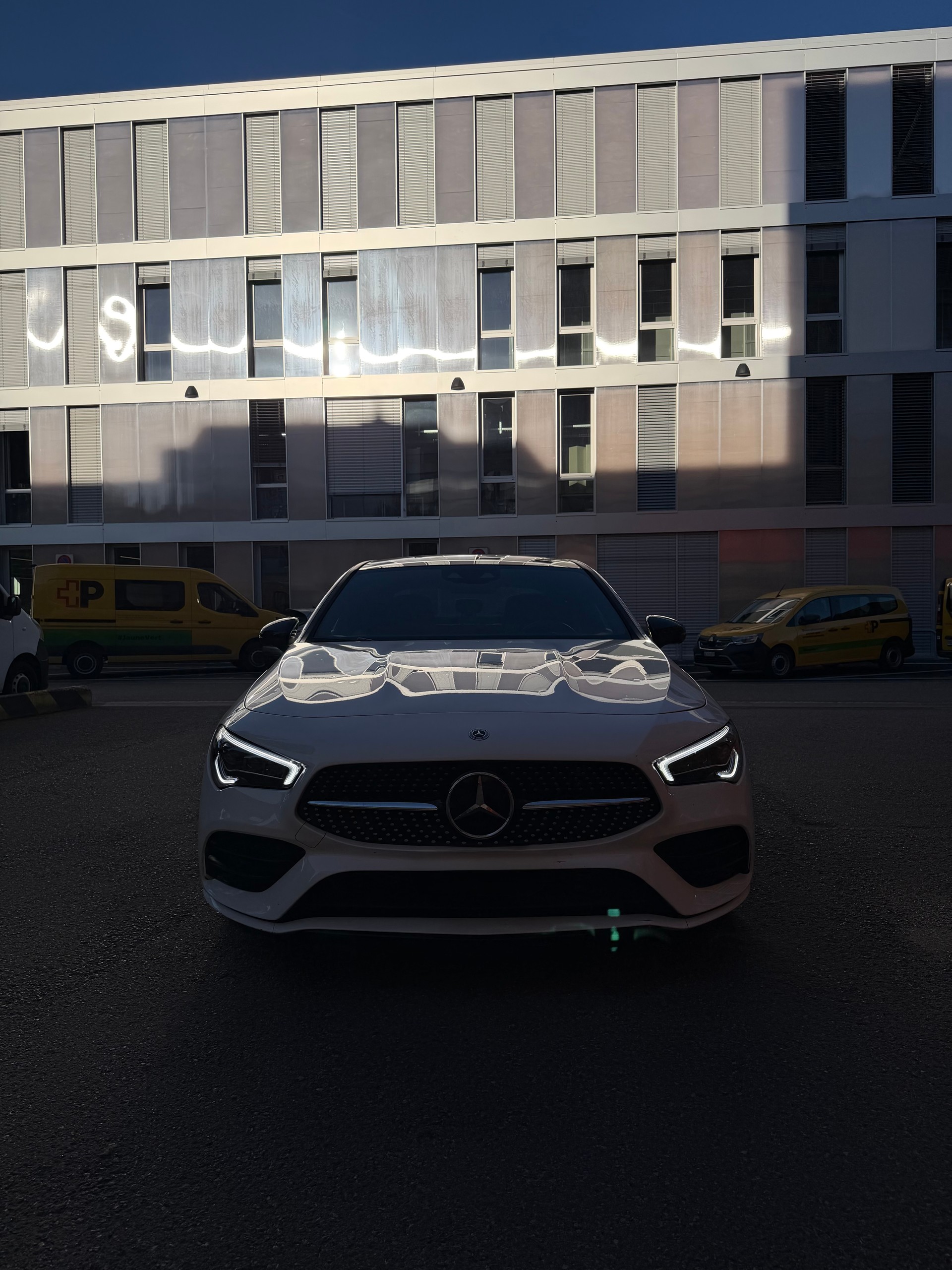 MERCEDES-BENZ CLA 200-image-0