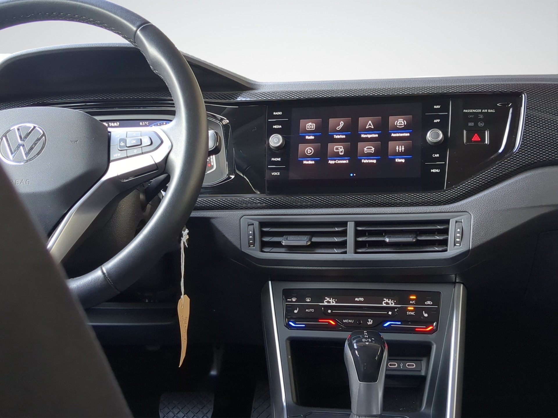 VW Polo 1.0 TSI Life DSG-image-8