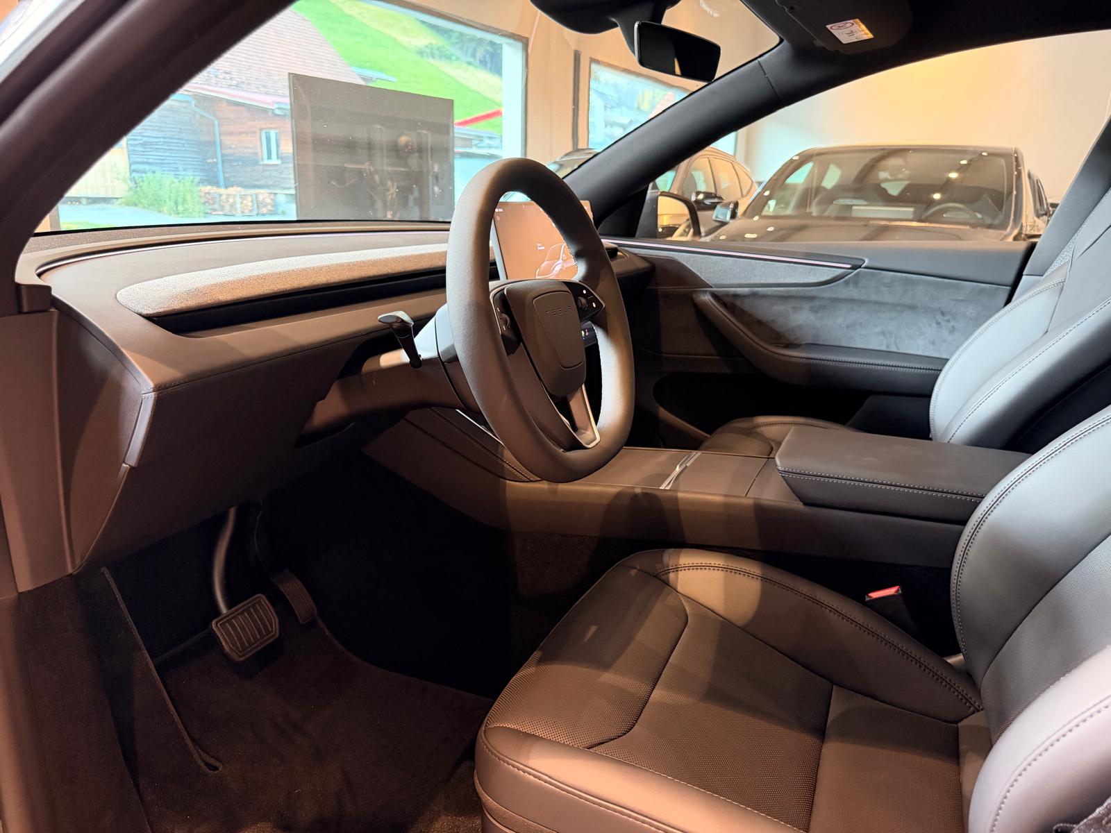 TESLA Model Y Long Range Premium AWDđ„8-fachđ„-image-15