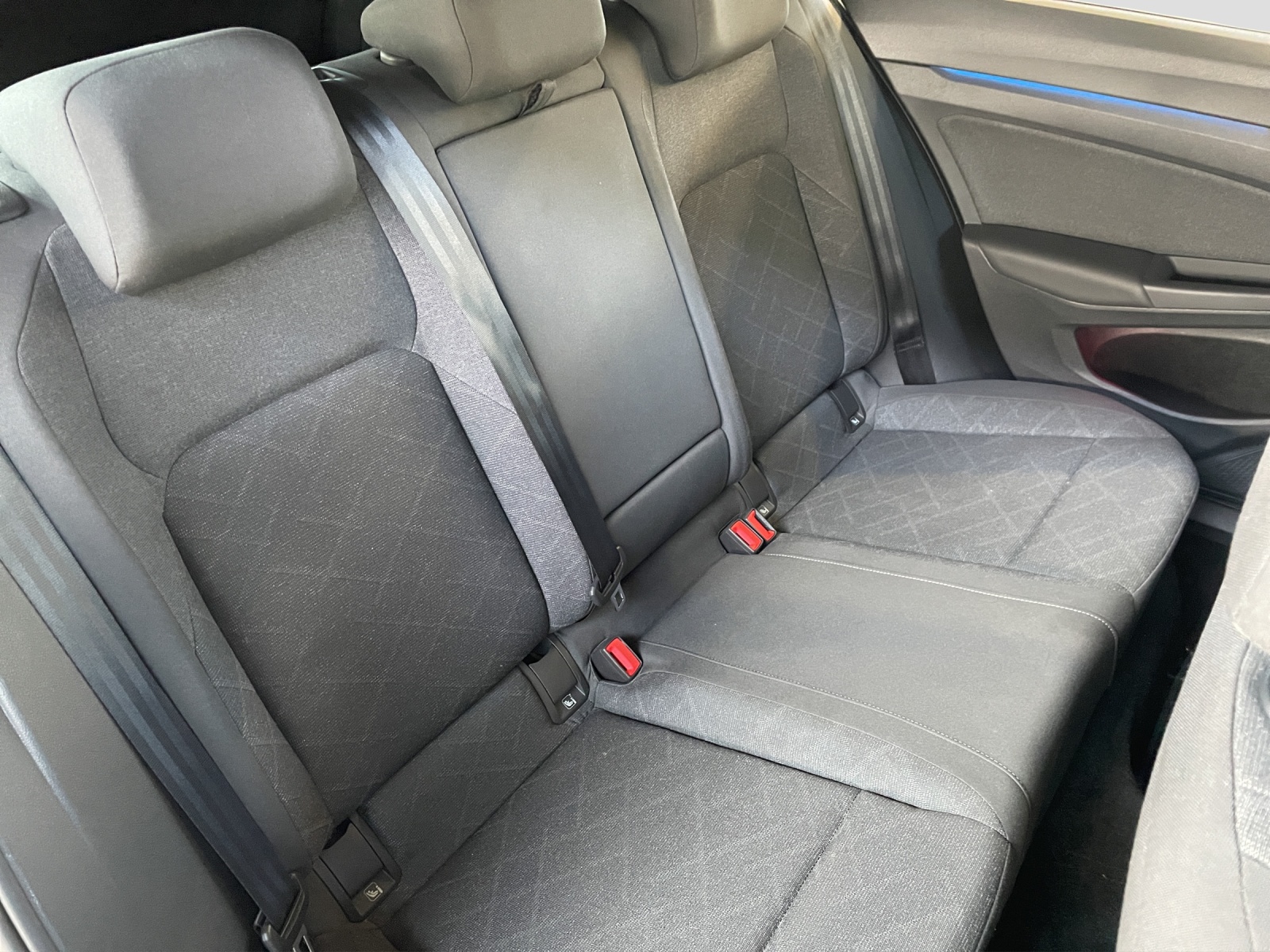 VW Golf VIII Variant 2.0 TDI Life DSG-image-14