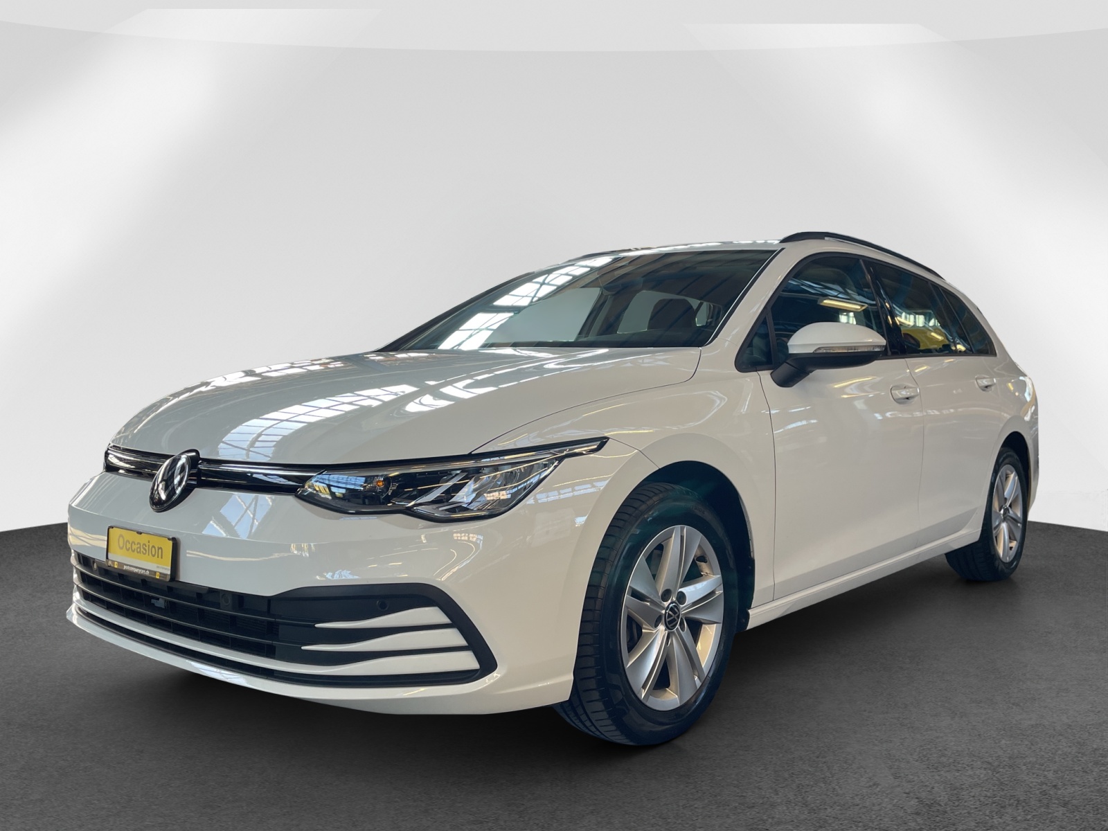 VW Golf VIII Variant 2.0 TDI Life DSG-image-2