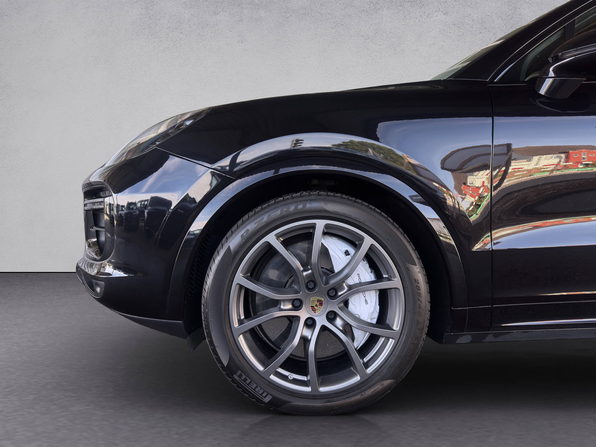 PORSCHE Cayenne Turbo-image-15