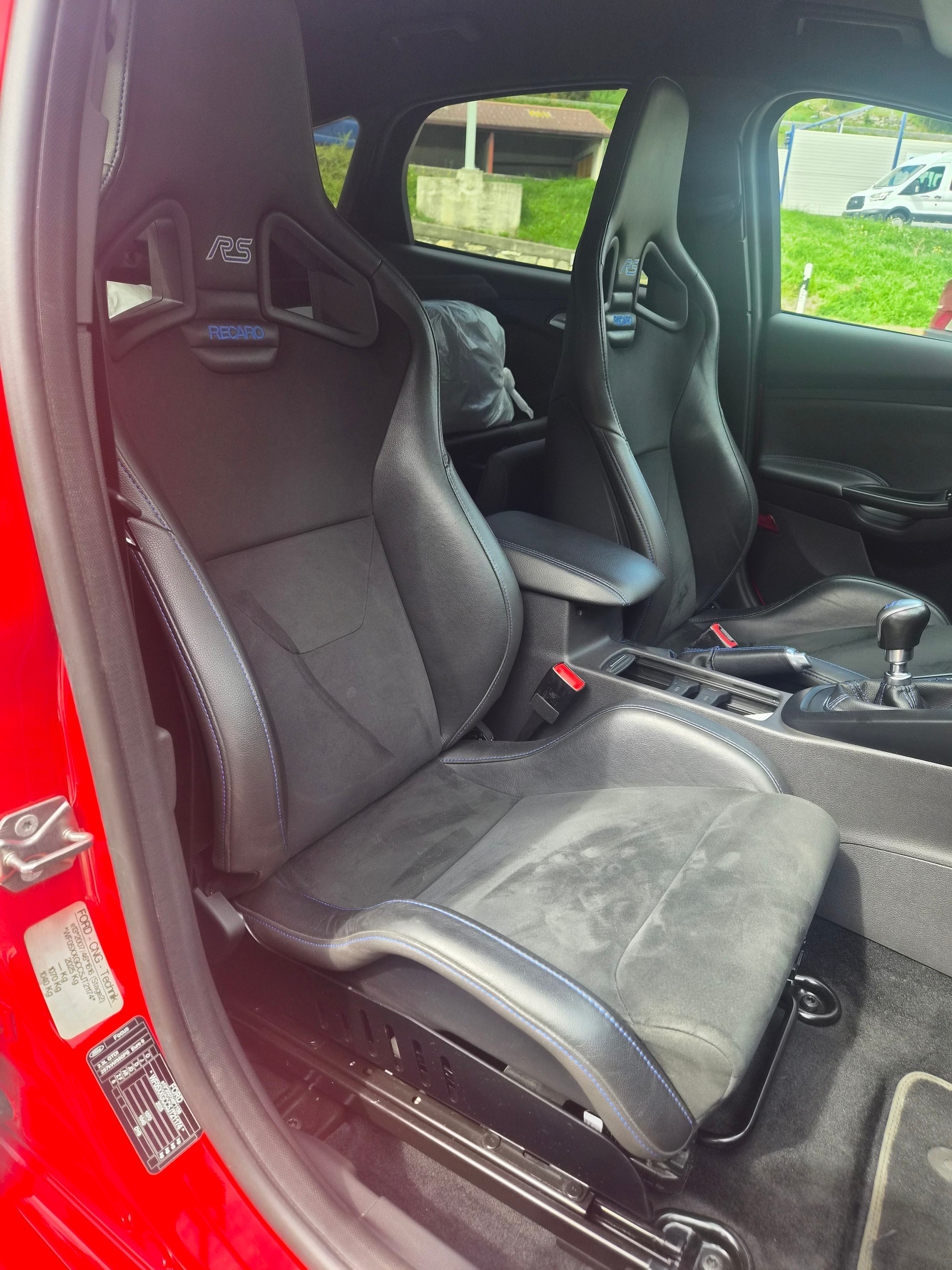 FORD Focus 2.3 EcoBoost RS+ Race Red Edition AWD-image-9