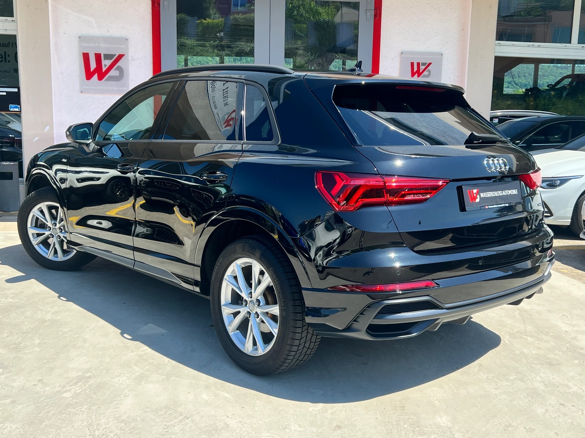AUDI Q3 S line quattro S-tronic 2.0TDI 190PS-image-3
