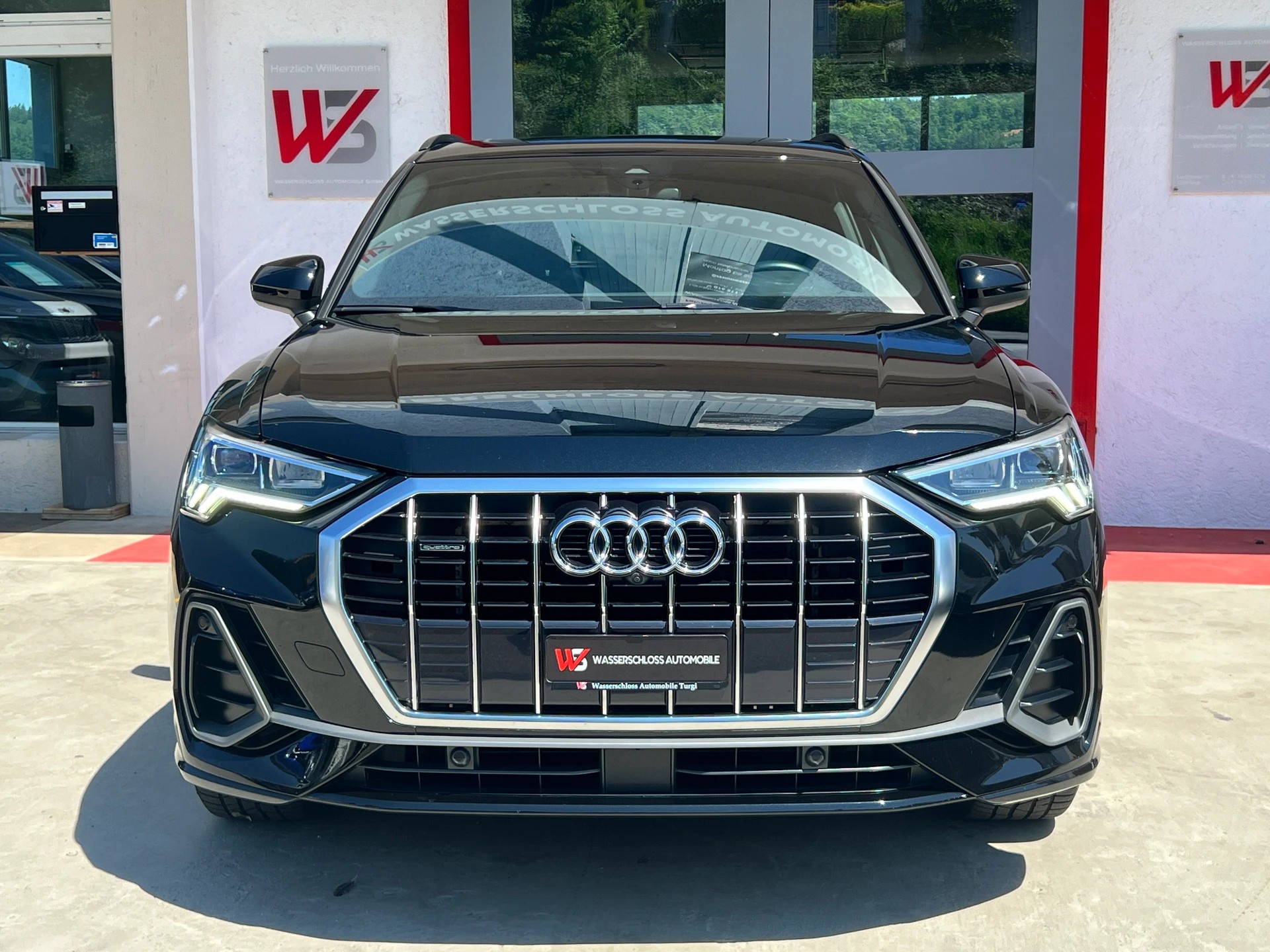 AUDI Q3 S line quattro S-tronic 2.0TDI 190PS-image-1