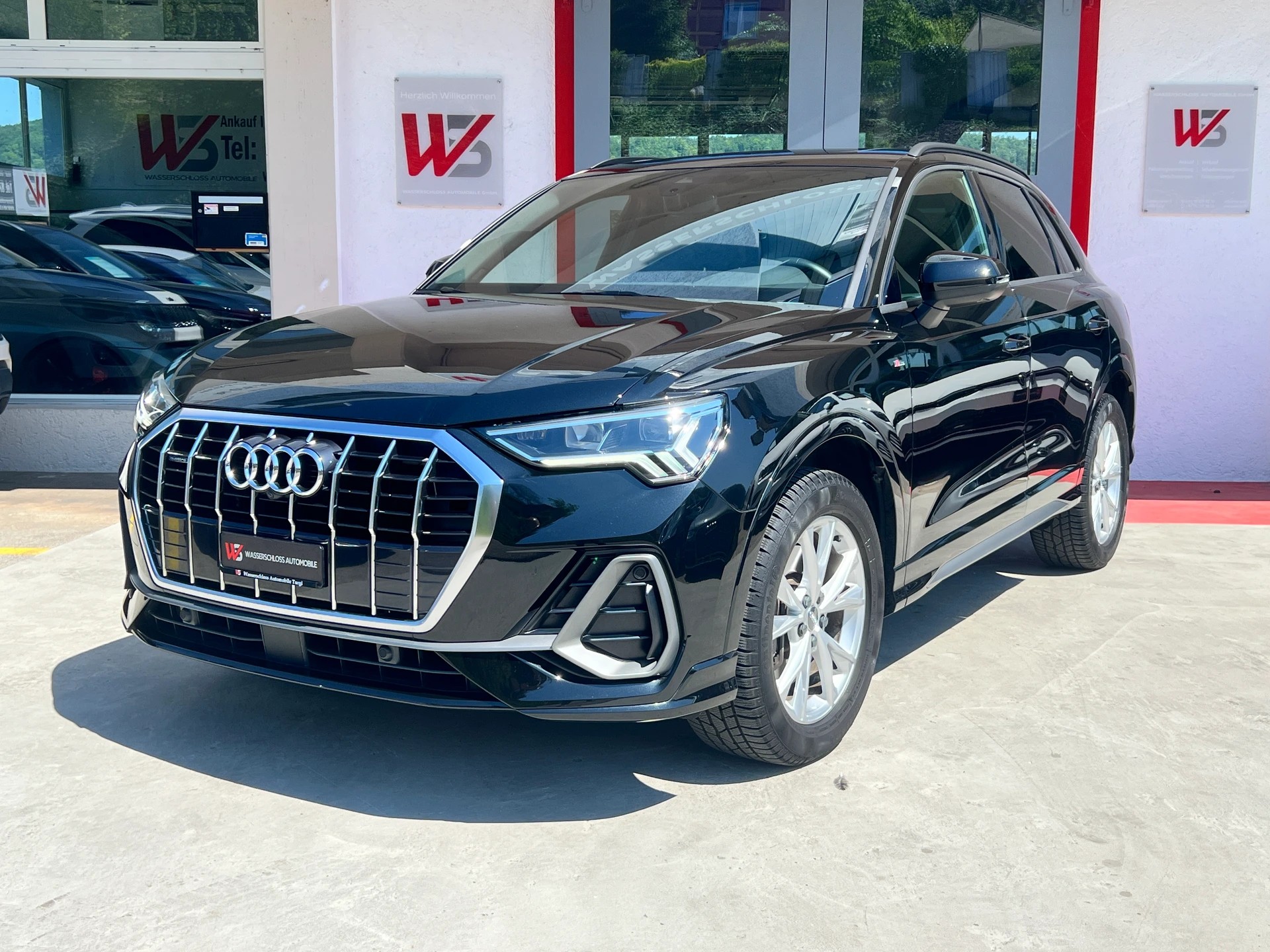 AUDI Q3 S line quattro S-tronic 2.0TDI 190PS-image-0