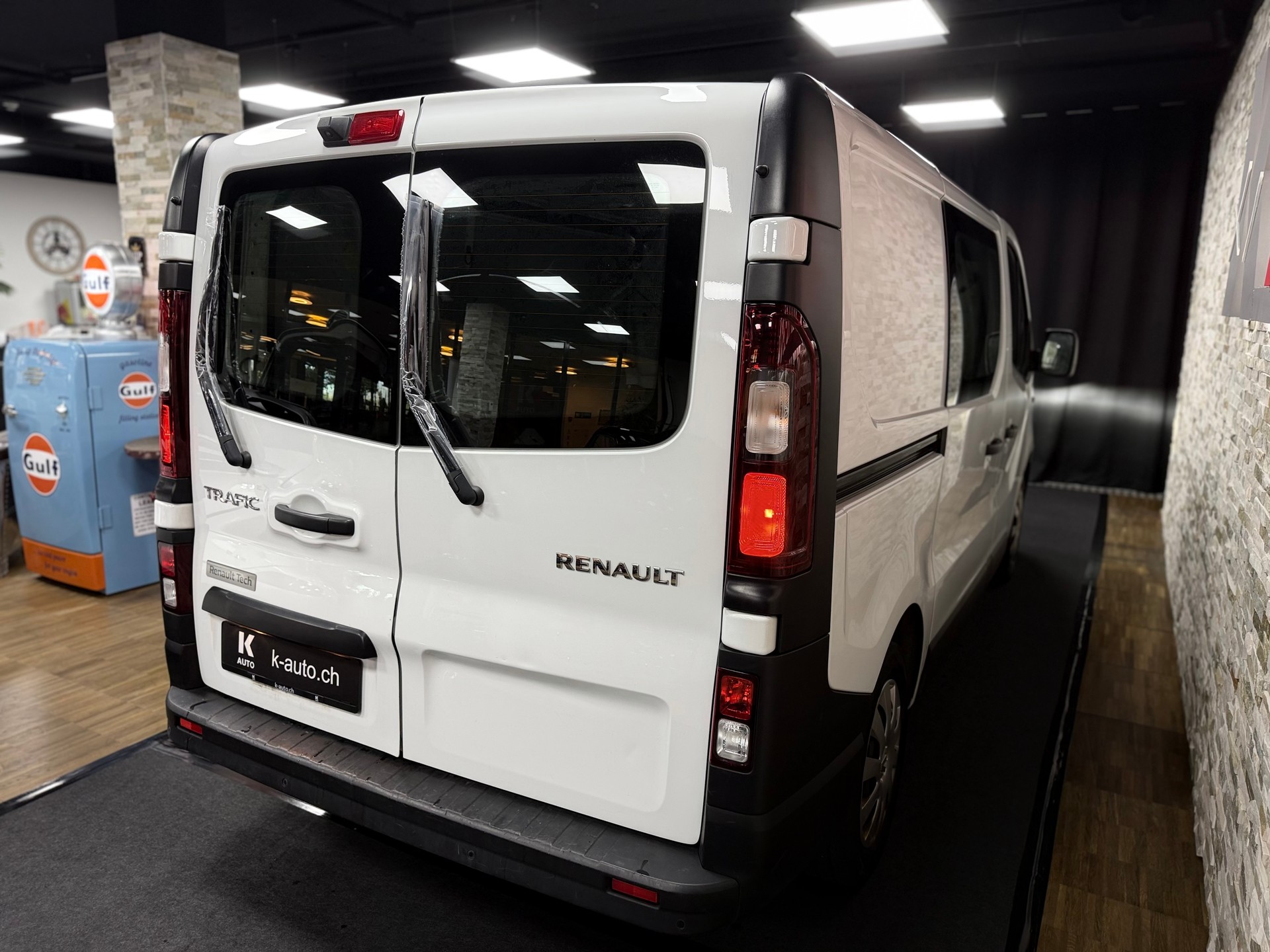 RENAULT Trafic 2.0 Energy dCi 120 3.0t Business L1H1-image-4