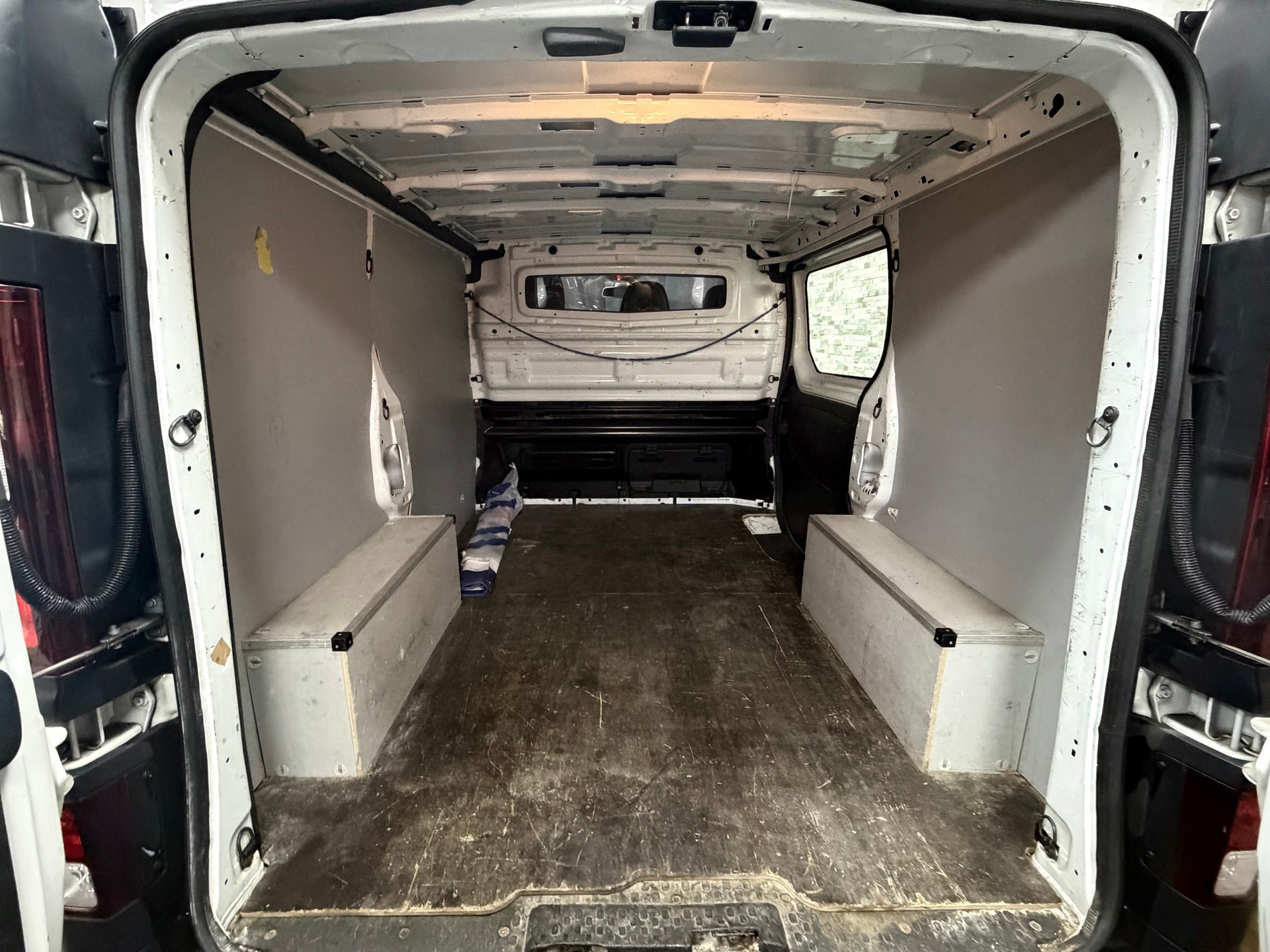 RENAULT Trafic 2.0 Energy dCi 120 3.0t Business L1H1-image-17