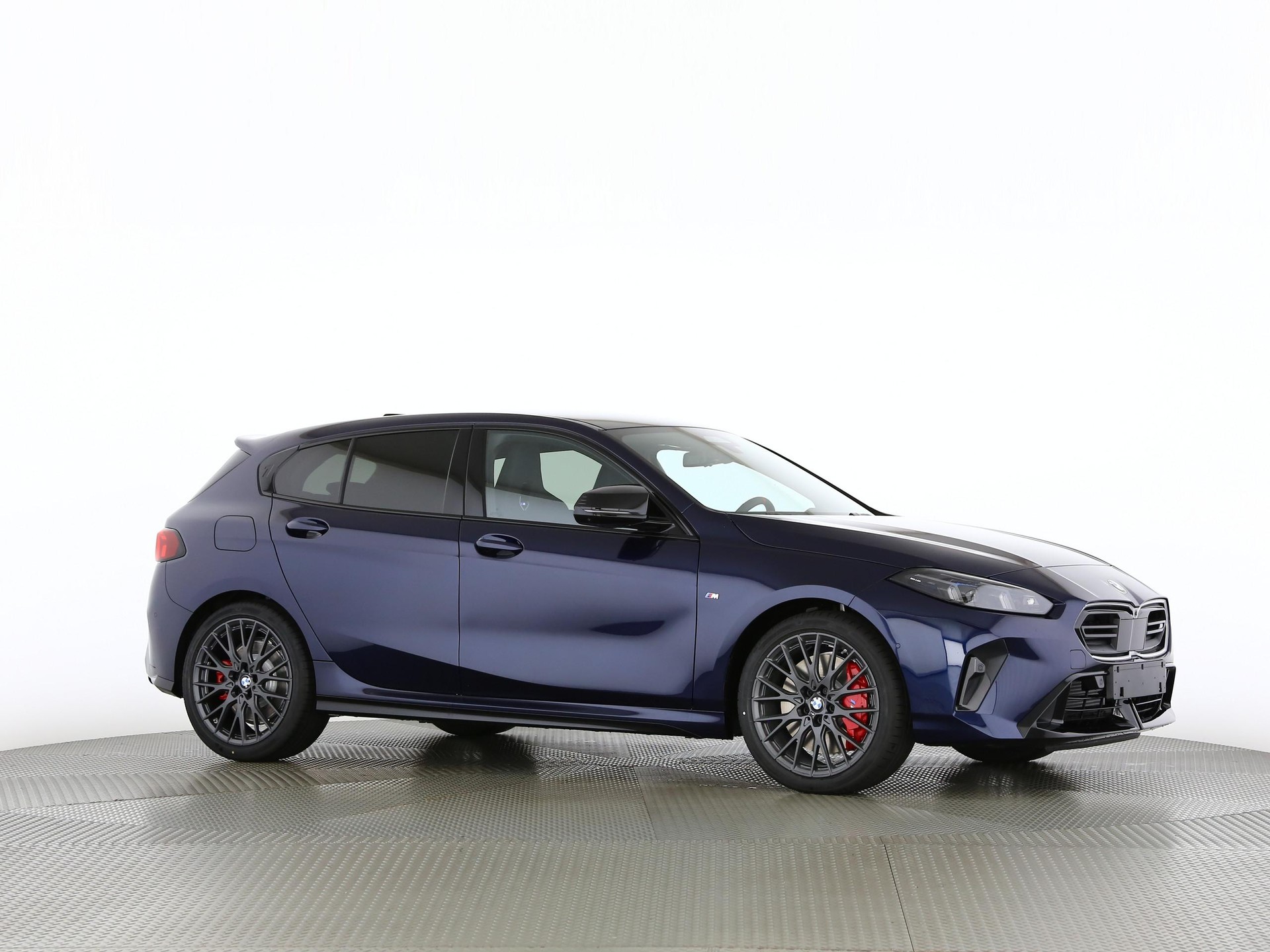 BMW 1er Reihe F70 M135i xDrive-image-25