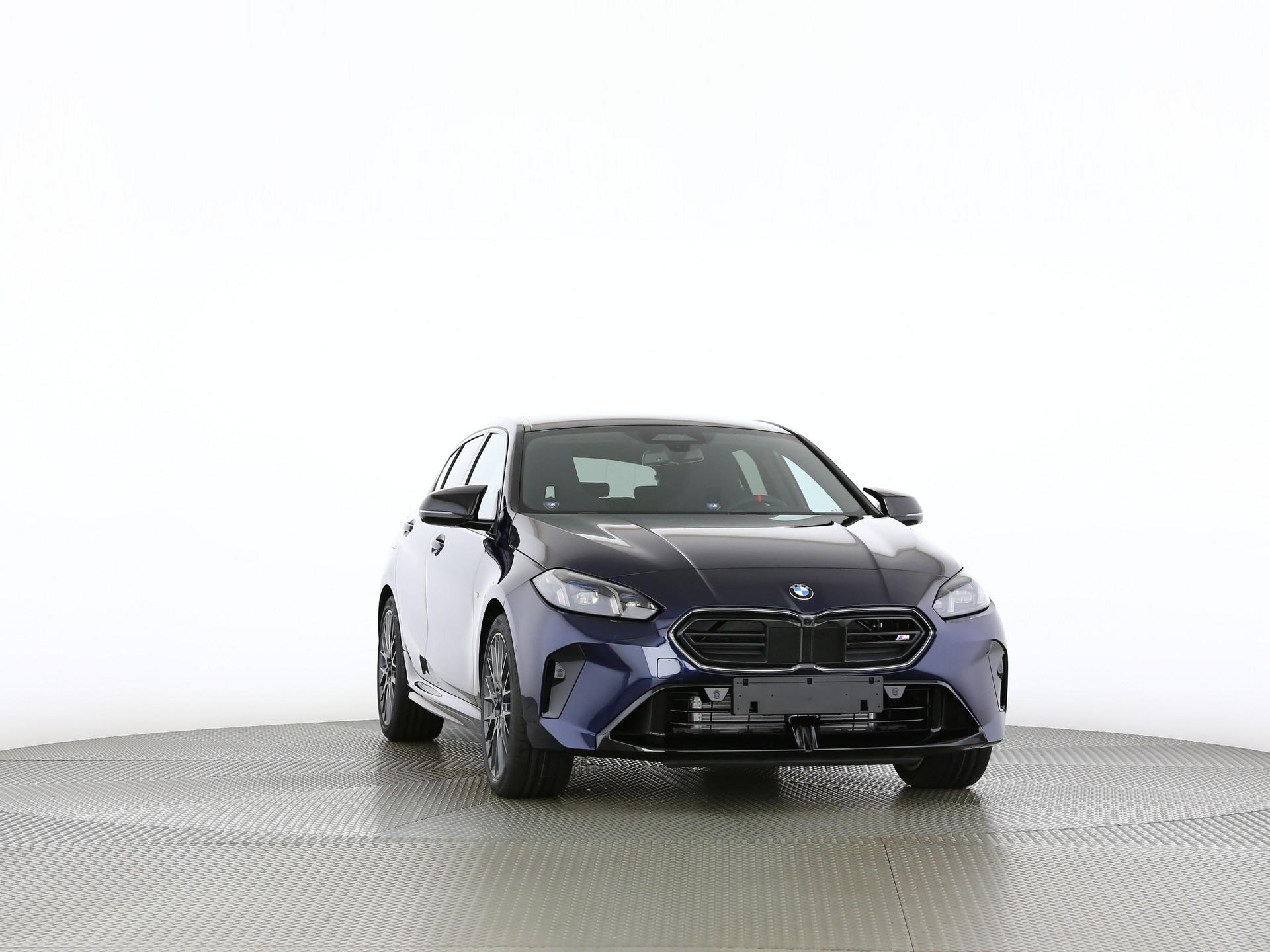 BMW 1er Reihe F70 M135i xDrive-image-28