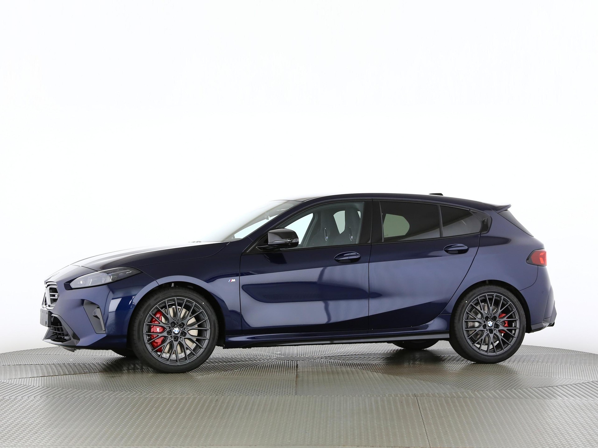 BMW 1er Reihe F70 M135i xDrive-image-10