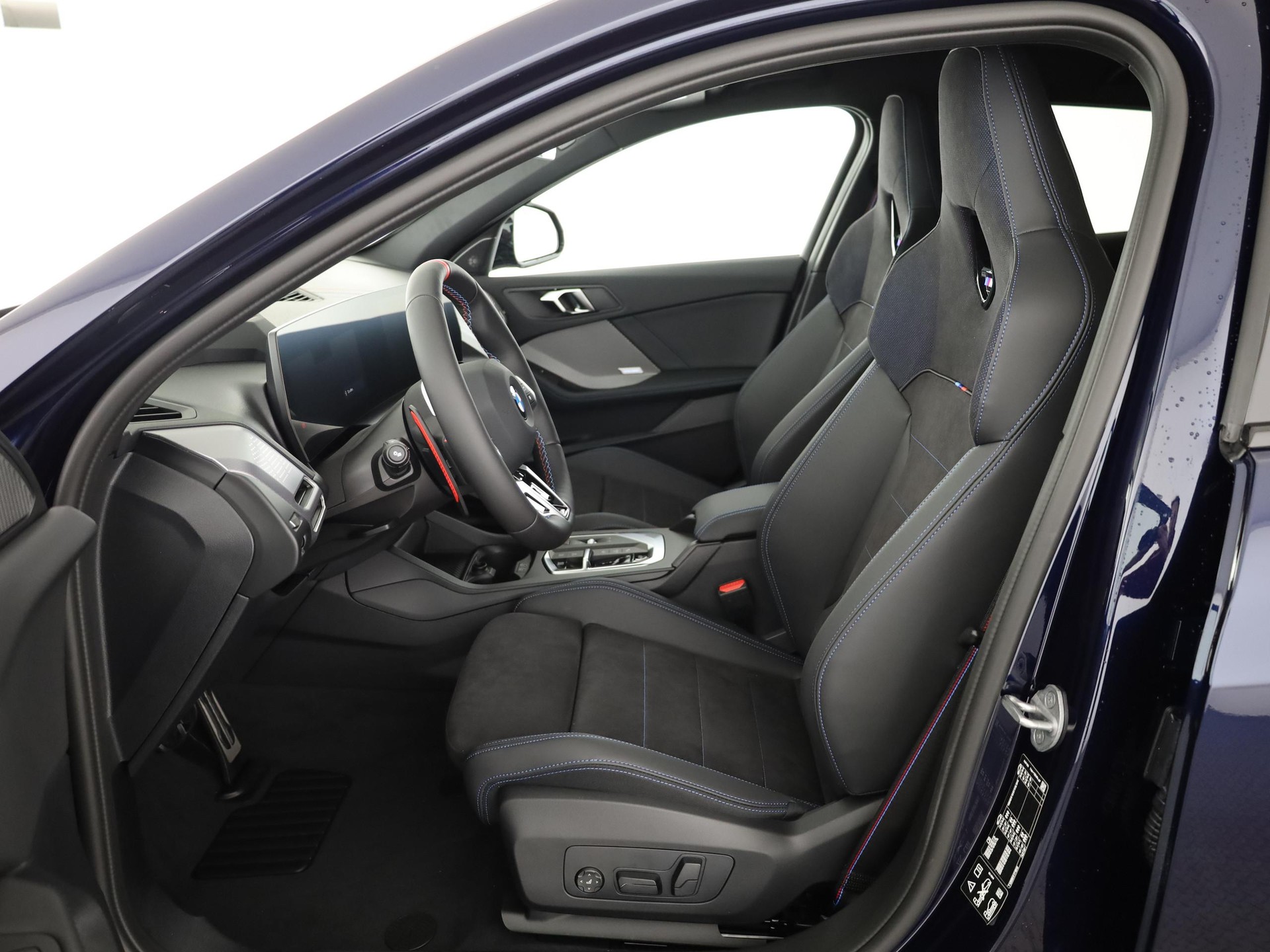 BMW 1er Reihe F70 M135i xDrive-image-4