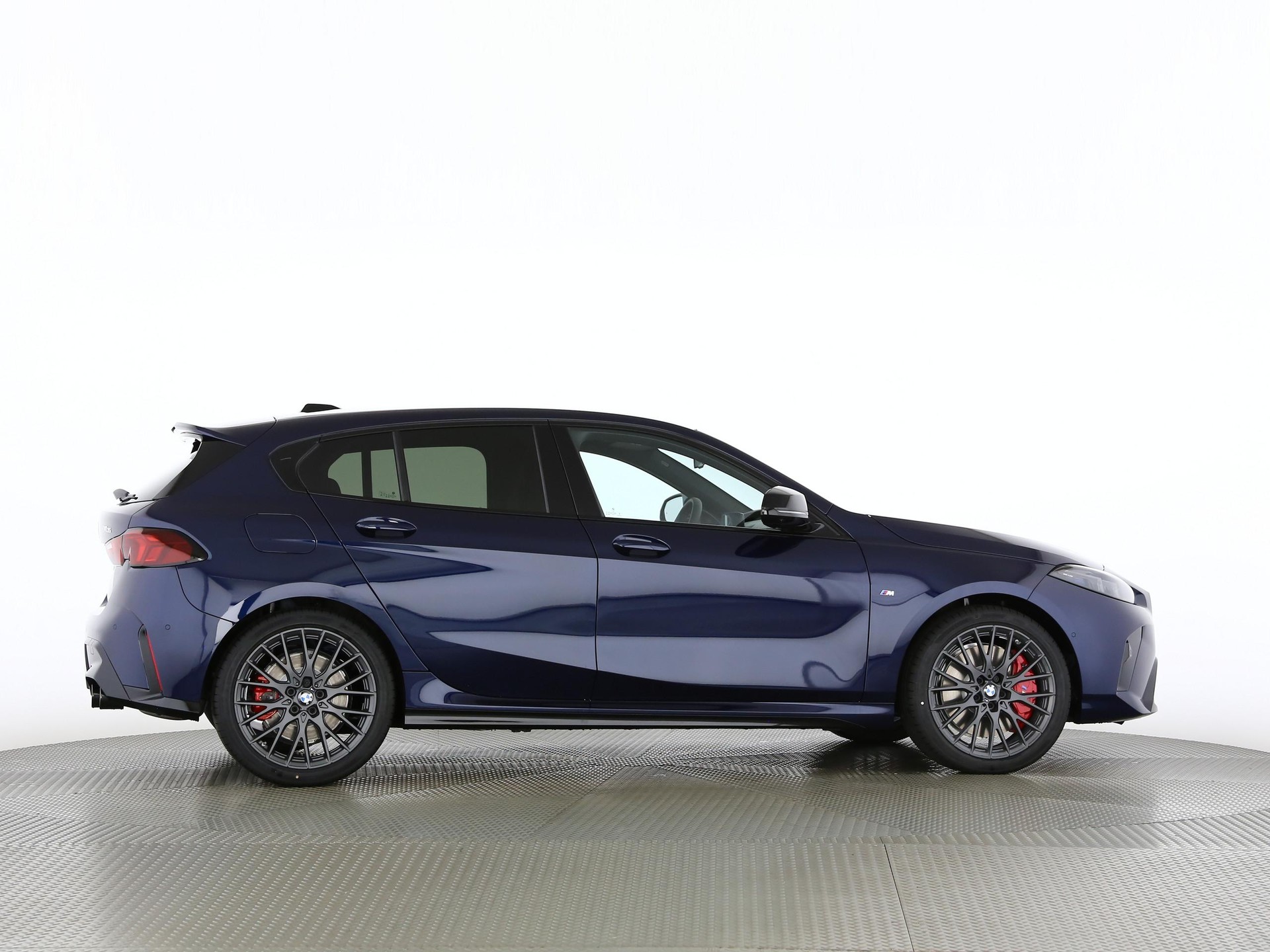 BMW 1er Reihe F70 M135i xDrive-image-22