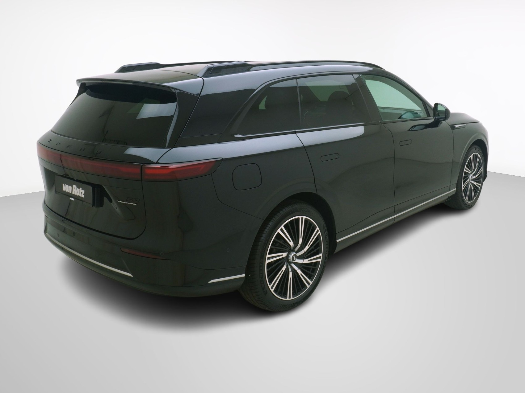 XPENG G9 Performance AWD-image-5